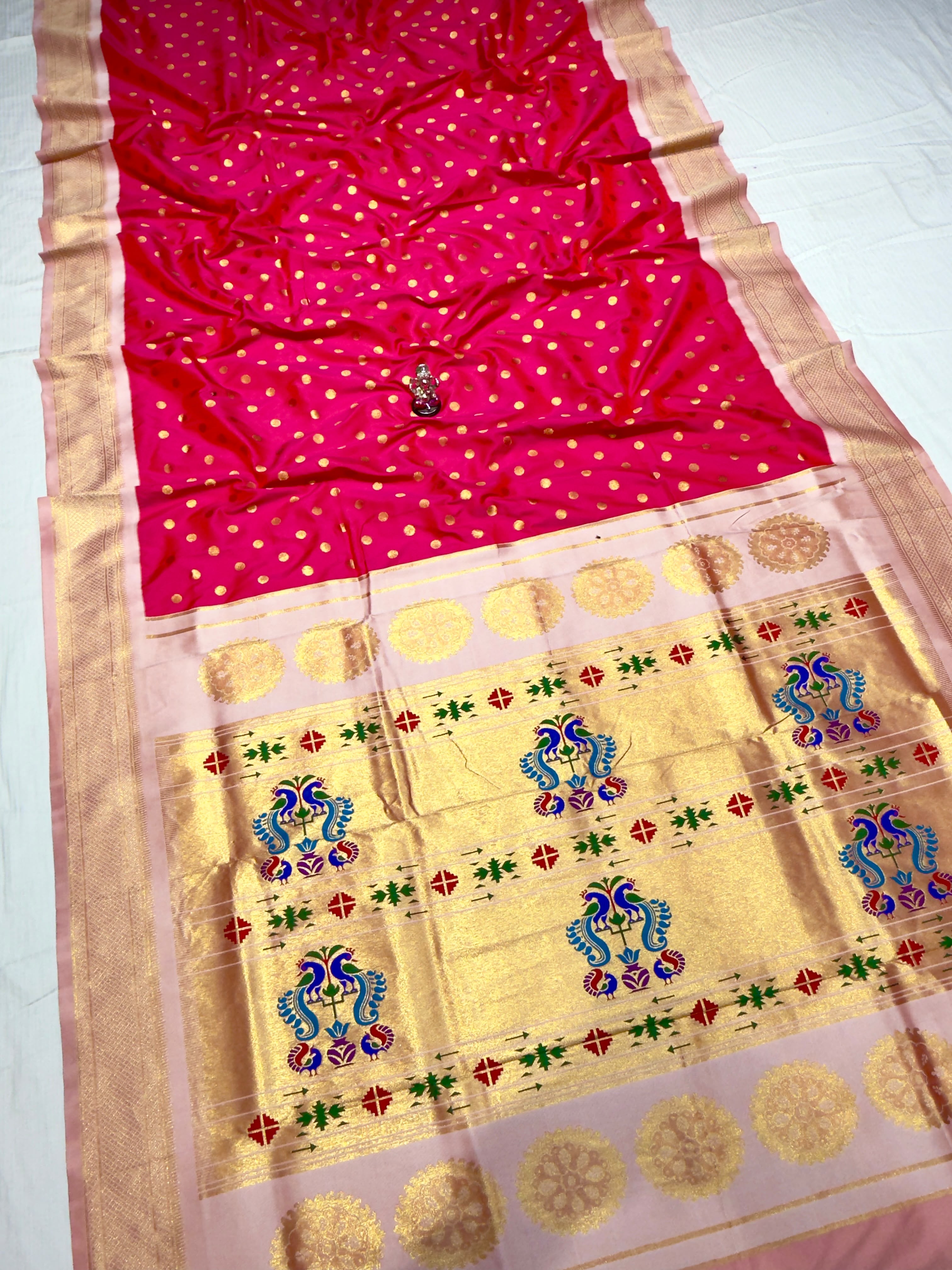 Premium Traditional Katan Silk Saree With All-Over Kalanjali Zari Butti, Rich Self