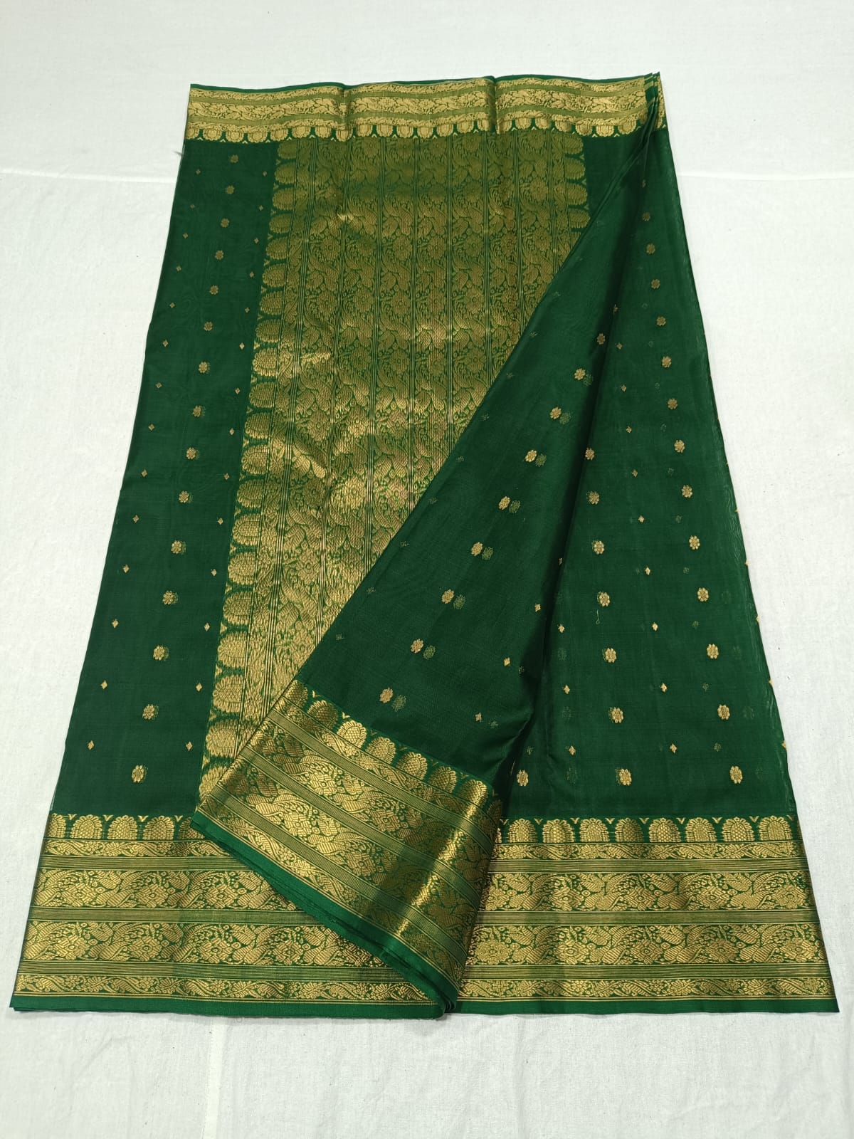 Chanderi Handloom Katan Silk Saree – Ghani Butta, Traditional Nakshi Border & Taraz Pallu
