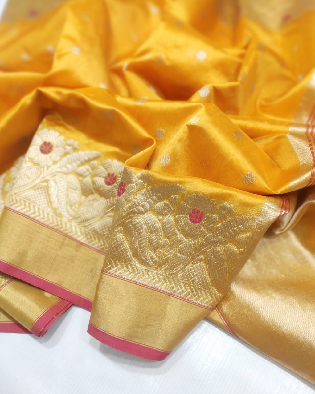 Chanderi Handloom Pattu Silk Saree – Ghani Butta, Meenakari Border & Taraz Pallu