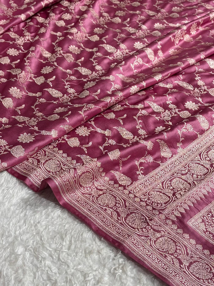 Elegant Mauve Pink Satin Mashru Silk Saree with Jaal Design
