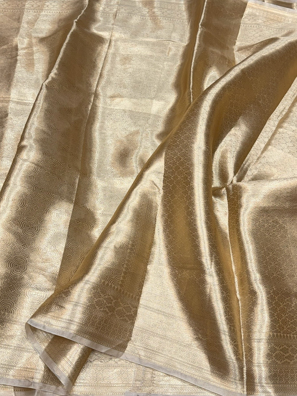 Gold Banarasi Pure Tissue Brocade Silk Saree