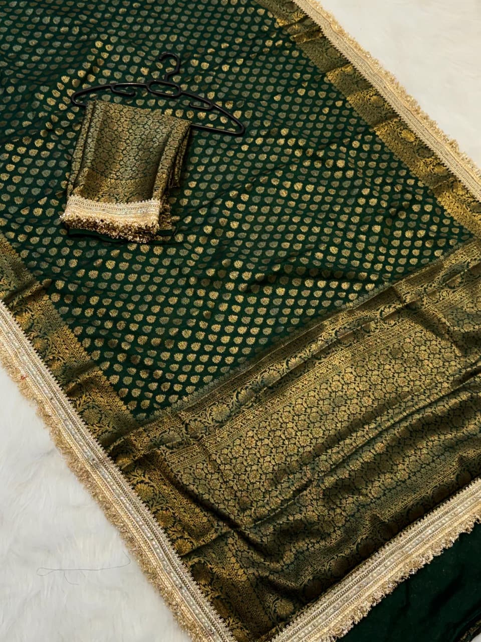 Regal Banarasi Soft Warm Silk Saree with Elegant Booti Work & Lace Detailing