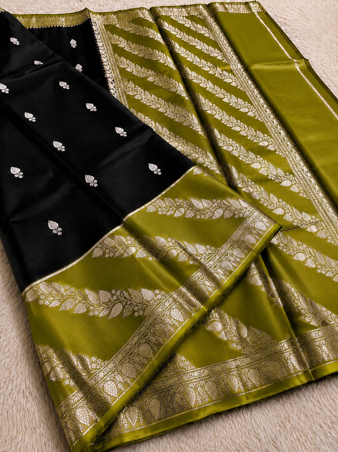 Beautiful Banaras Soft Raw Mango Silk Woven Premium Quality Saree