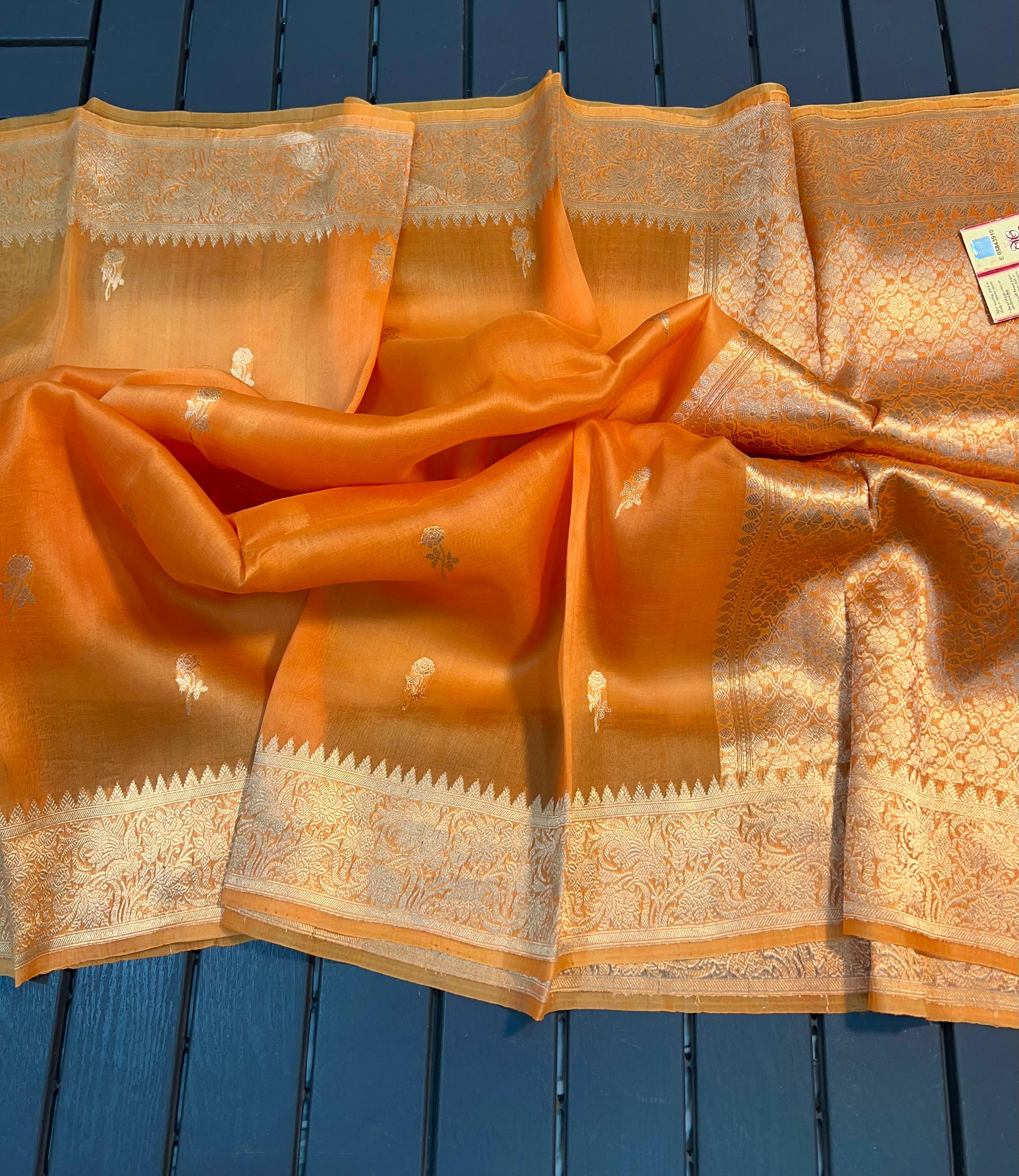 Beautiful Banaras Handloom Pure Kora Silk Kadhuwa Woven Sarees
