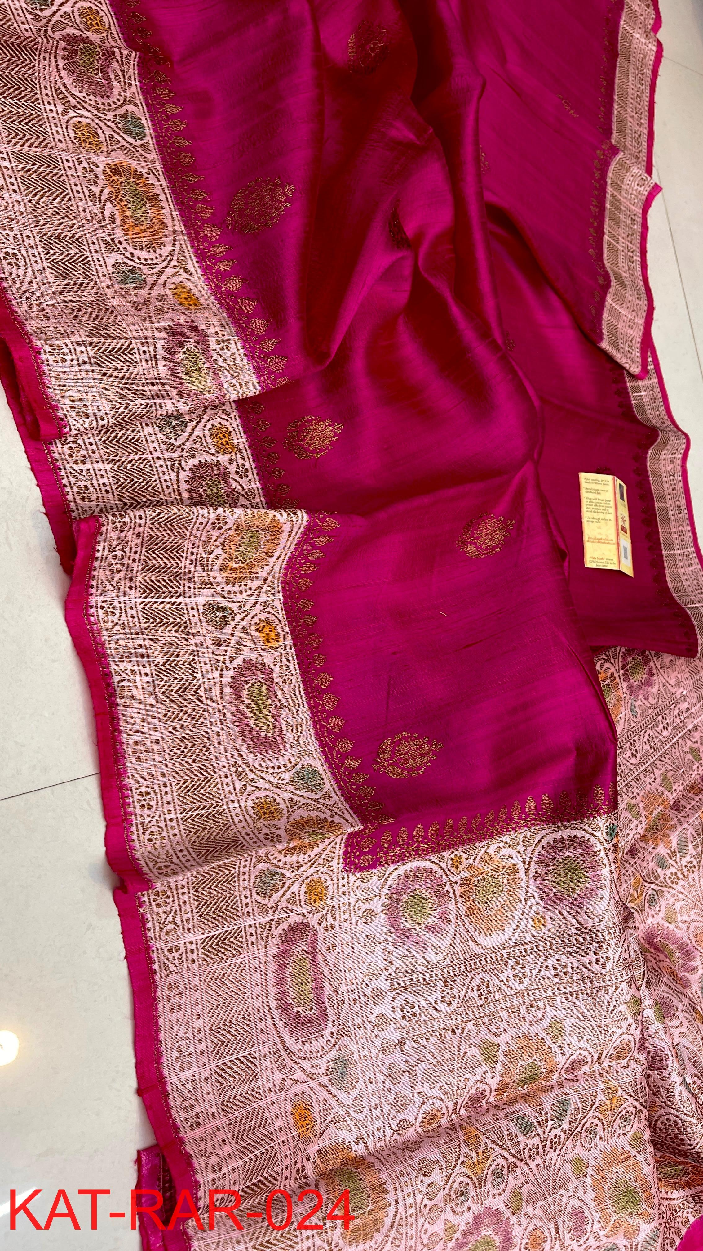 Exclusive Banarasi Raw Silk Handloom Saree – Handbrush Dye with Rich Pallu