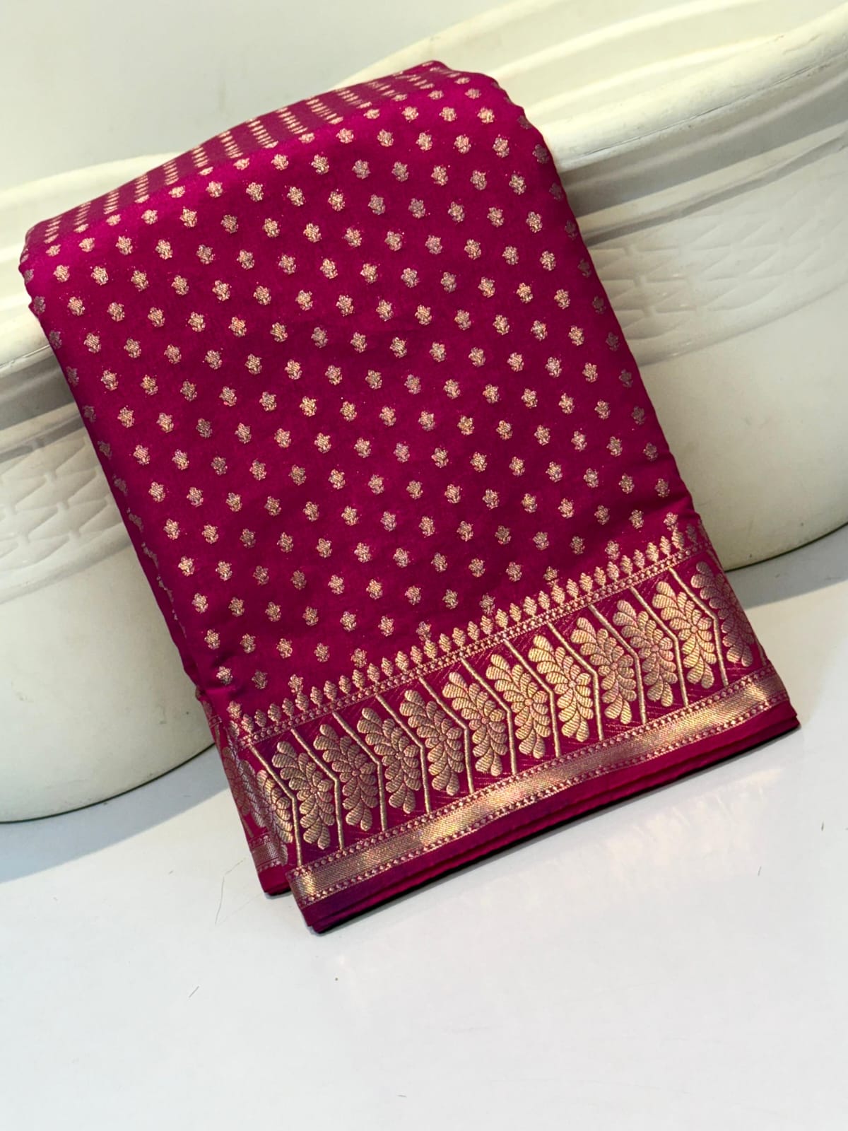 Banarasi Chiniya Katan Silk Saree – Timeless Elegance with Exquisite Booti Weaving