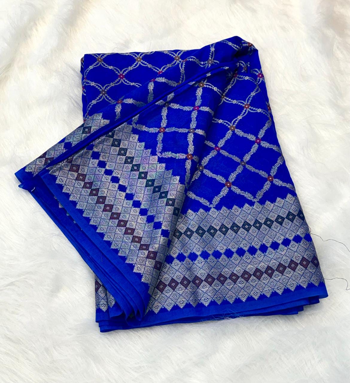 Premium Banarasi Semi Georgette Saree with Bandhej Pattern