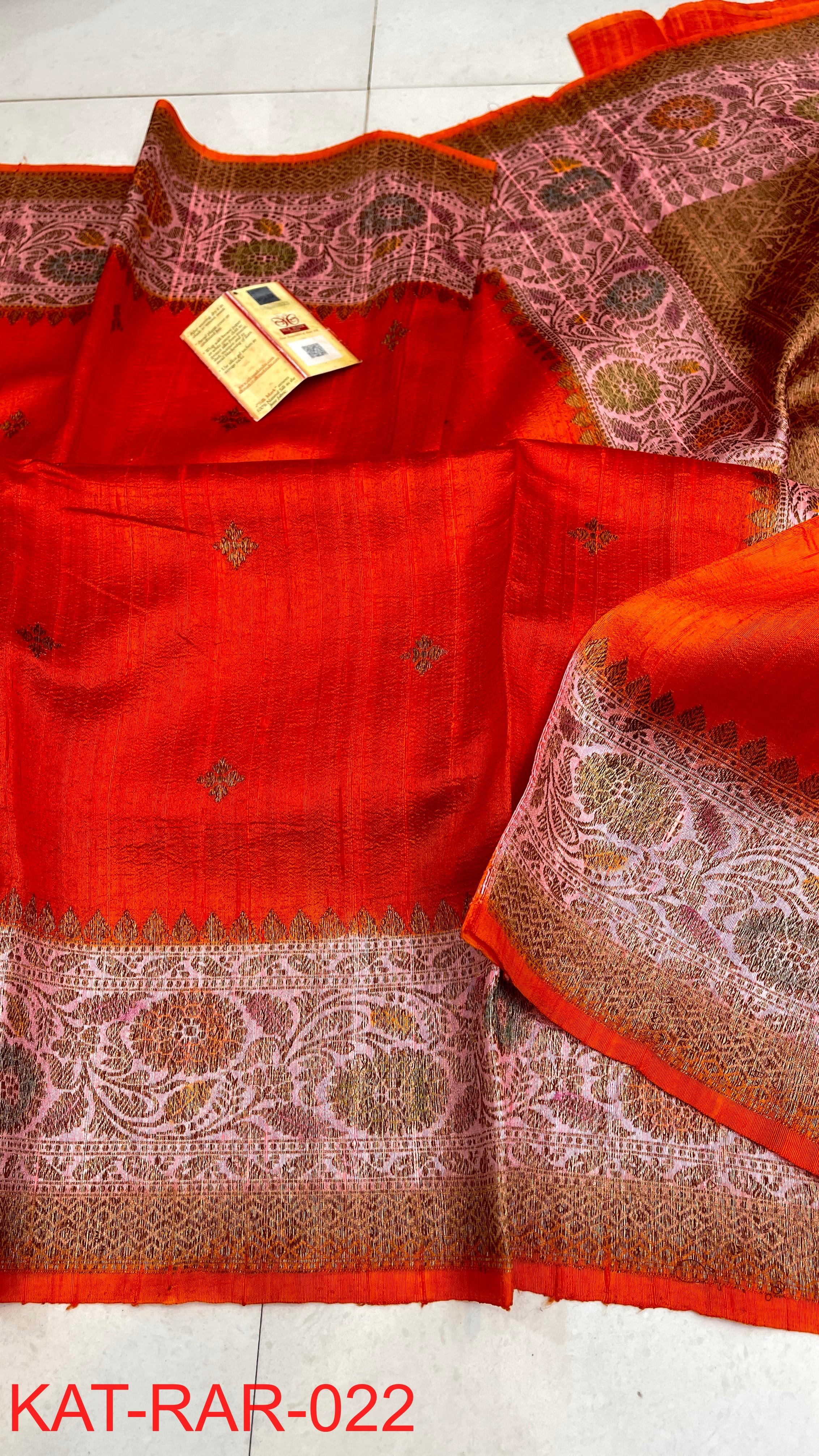 Exclusive Banarasi Raw Silk Handloom Saree – Handbrush Dye with Rich Pallu