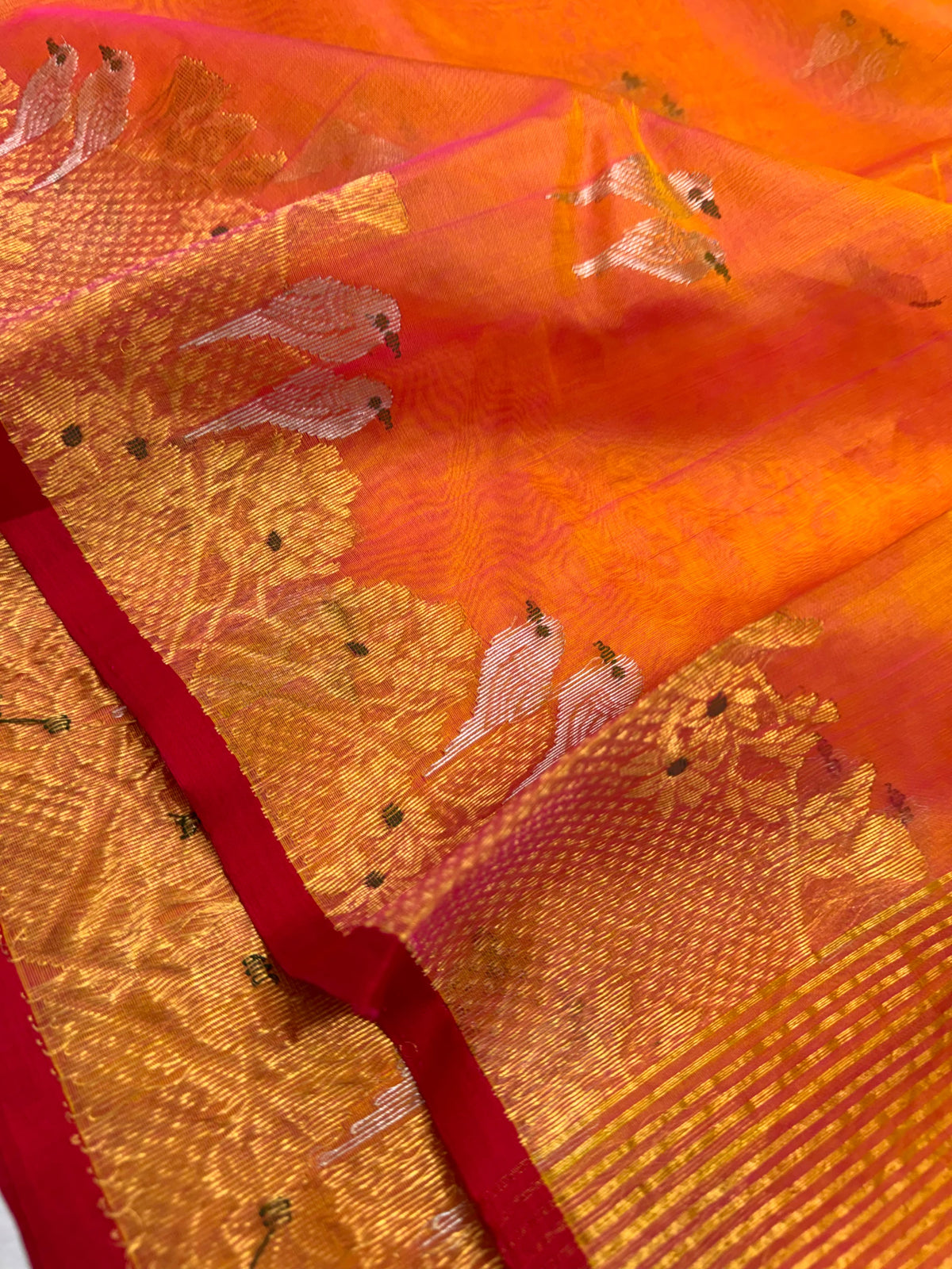 Chanderi Handloom Katan Silk Saree – Meenakari Butta & Zari Pallu