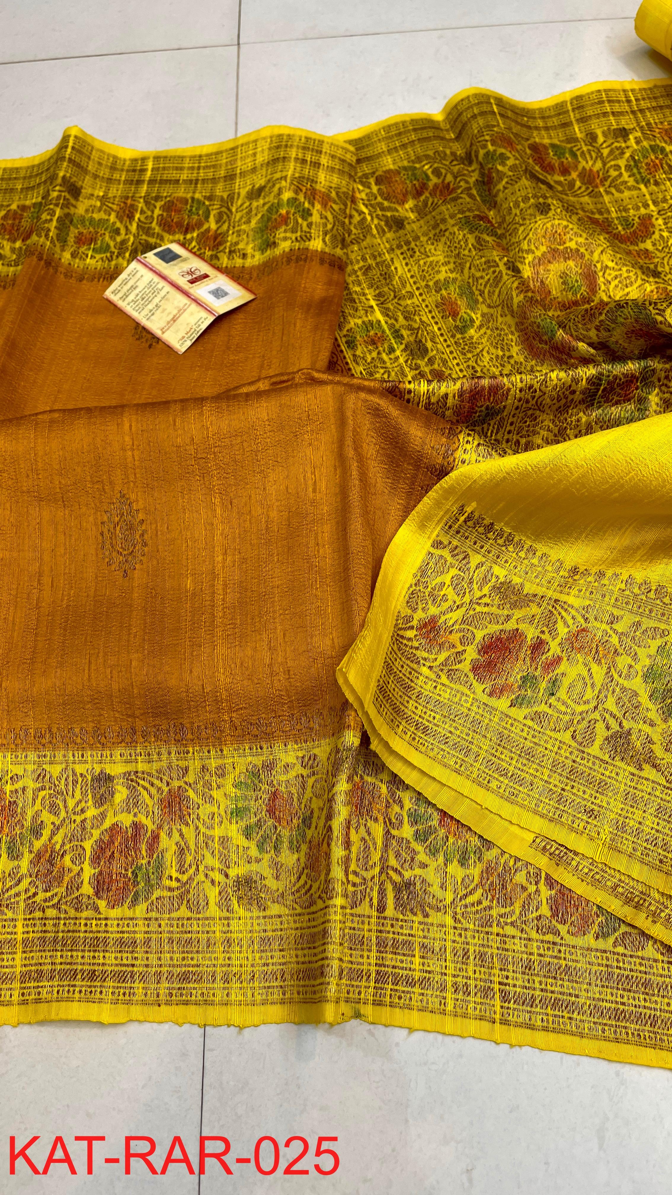 Exclusive Banarasi Raw Silk Handloom Saree – Handbrush Dye with Rich Pallu