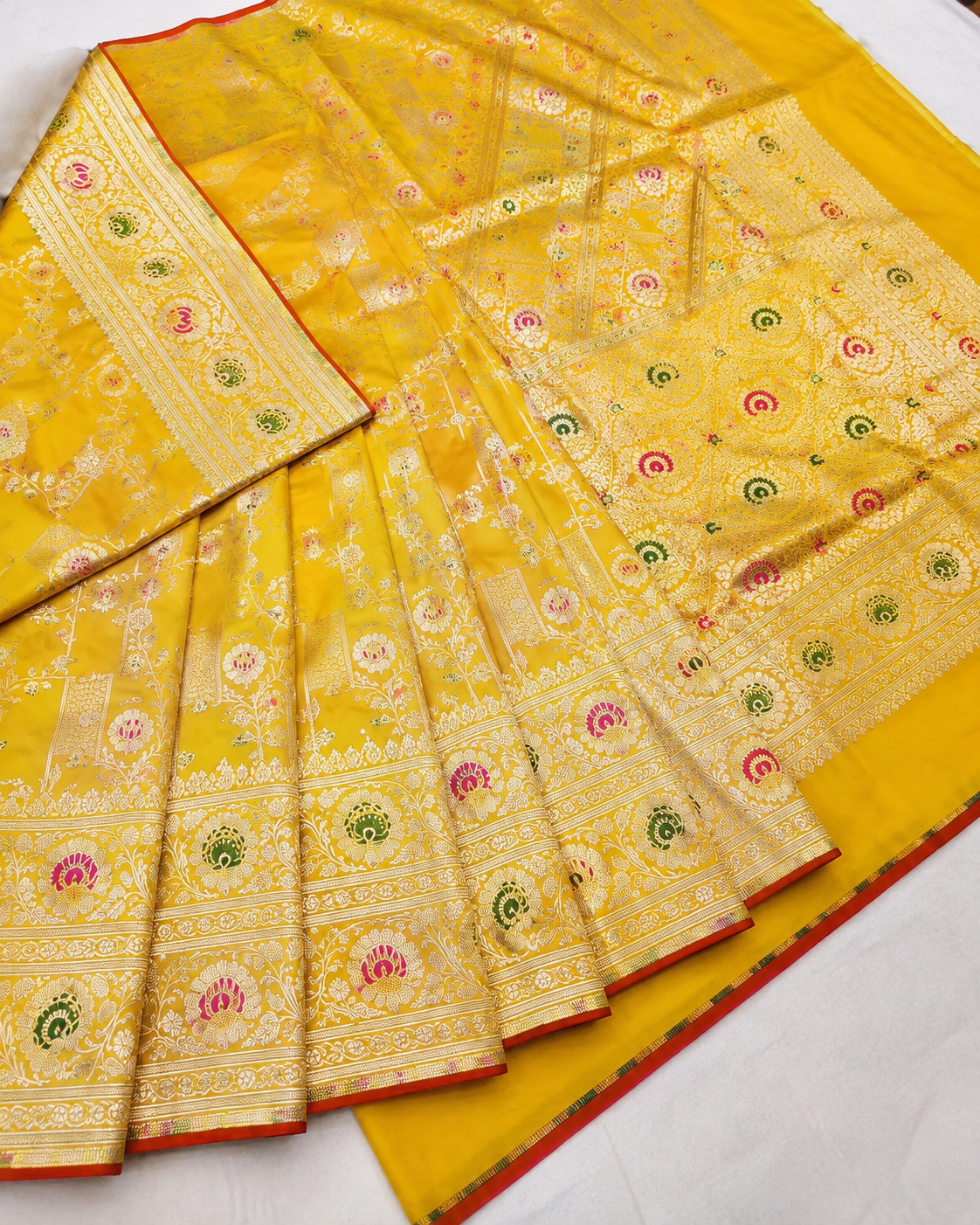 BEAUTIFUL PREMIUM MEENAKARI KATAN SILK BANARASI SAREE WITH INTRICATE ZARI WEAVING