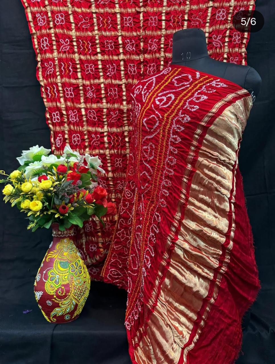 Classic Elegance – Gadhchola Masterpiece on Luxurious Gajji Silk