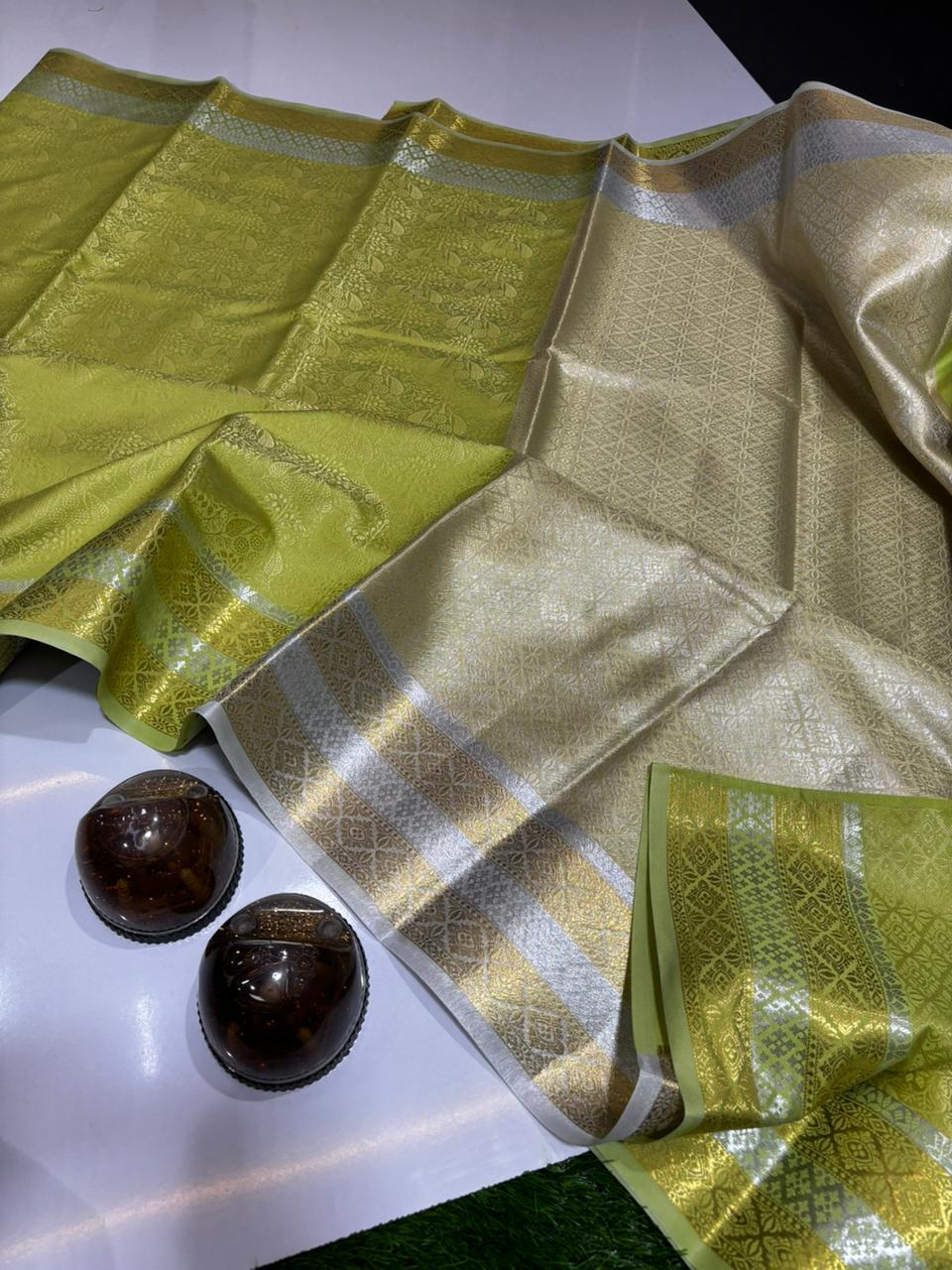 BEAUTIFUL SOFT KATAN TUNCHHUI WOVEN BANARAS SAREES