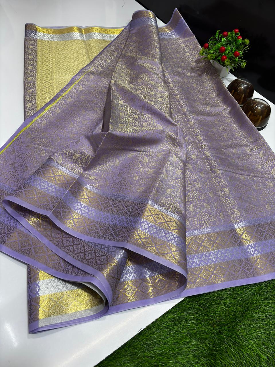 BEAUTIFUL SOFT KATAN TUNCHHUI WOVEN BANARAS SAREES