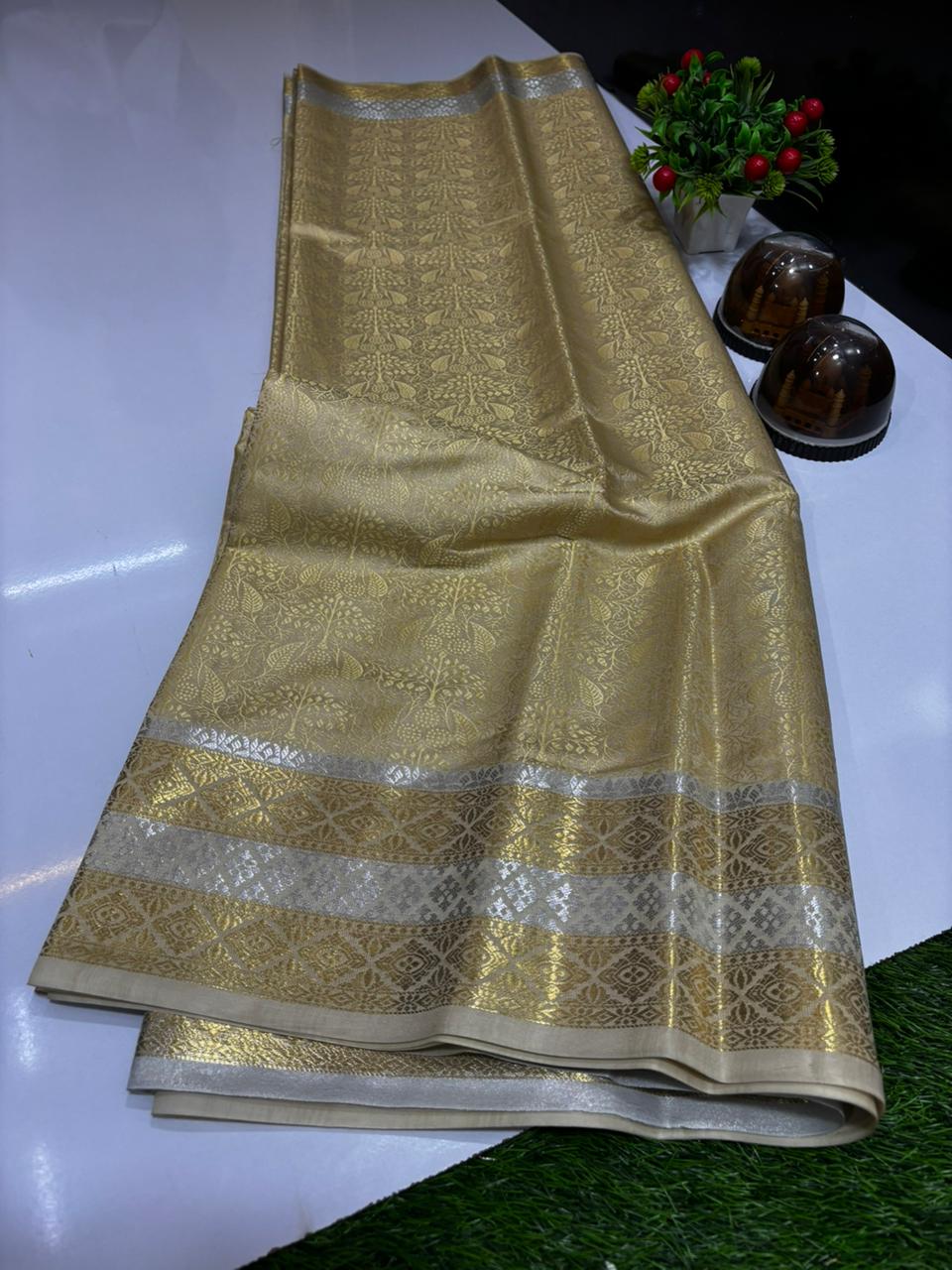 BEAUTIFUL SOFT COTTON SILK WOVEN EMBROIDERY WORK SAREE