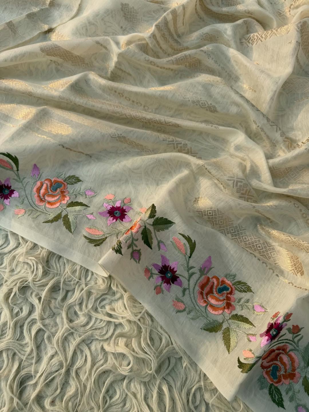 BEAUTIFUL SOFT COTTON SILK WOVEN EMBROIDERY WORK SAREE