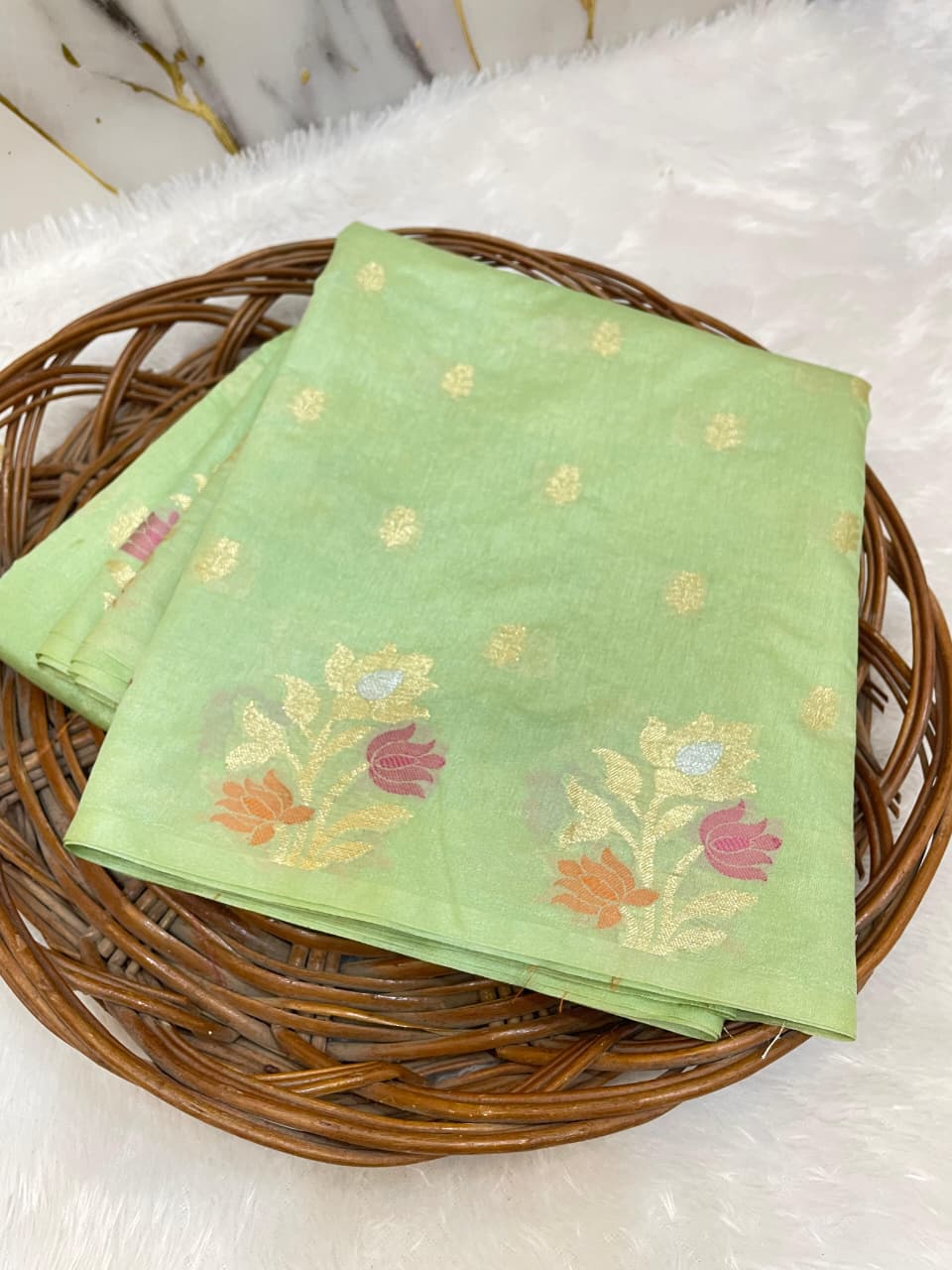 Banarasi exclusive Dyeble RAW MANGO Silk Saree