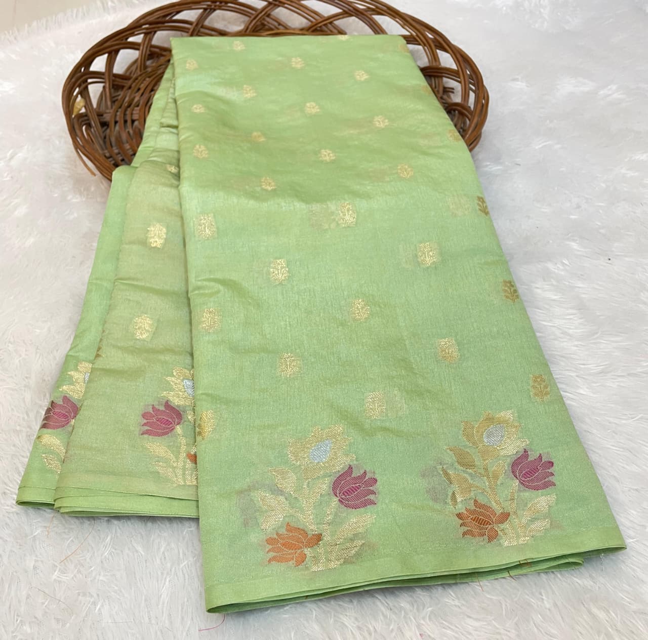 Banarasi exclusive Dyeble RAW MANGO Silk Saree