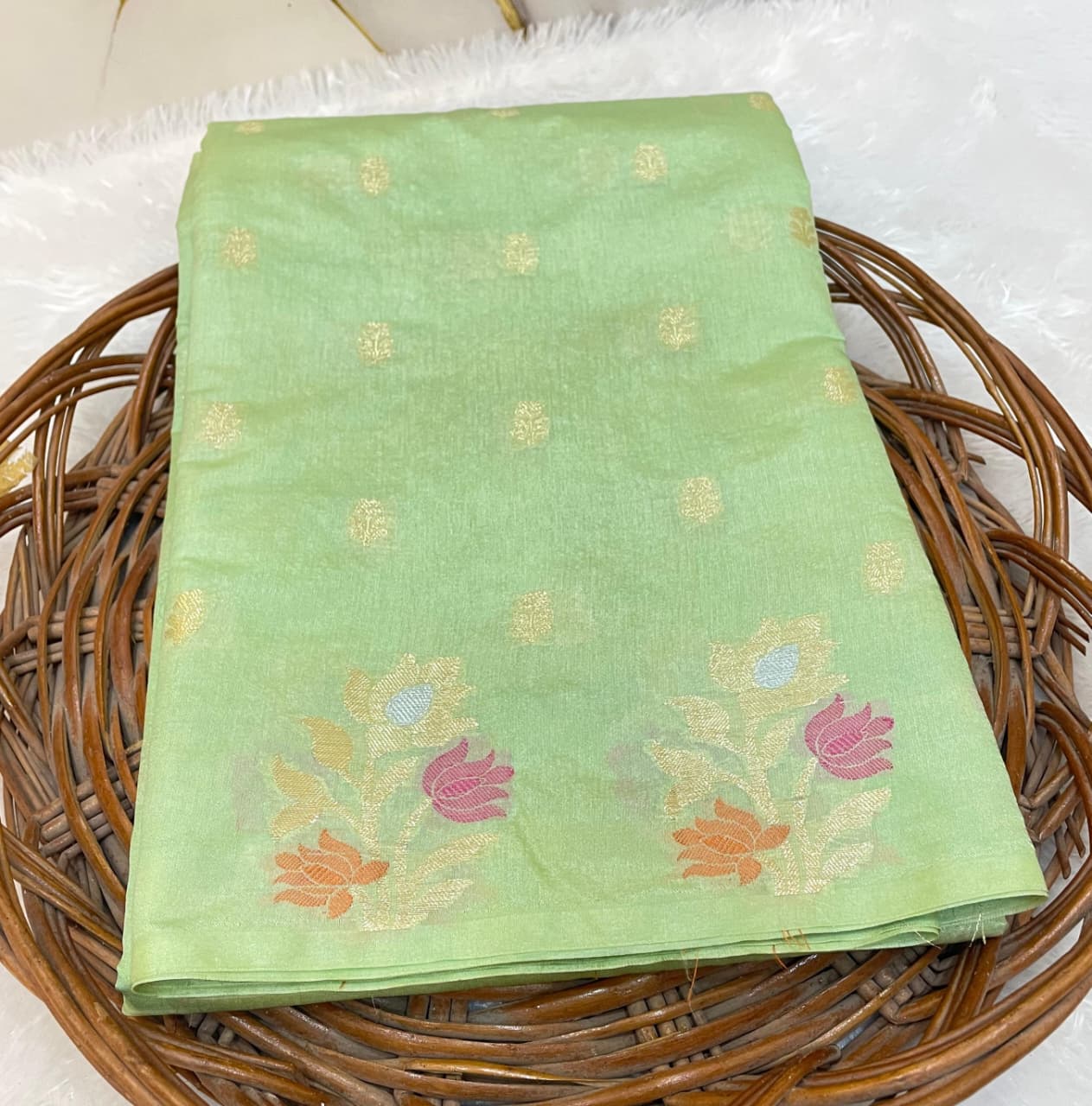 Banarasi exclusive Dyeble RAW MANGO Silk Saree