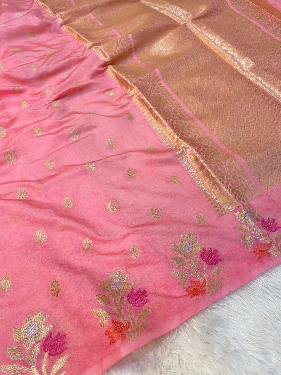 Banarasi exclusive Dyeble RAW MANGO Silk Saree