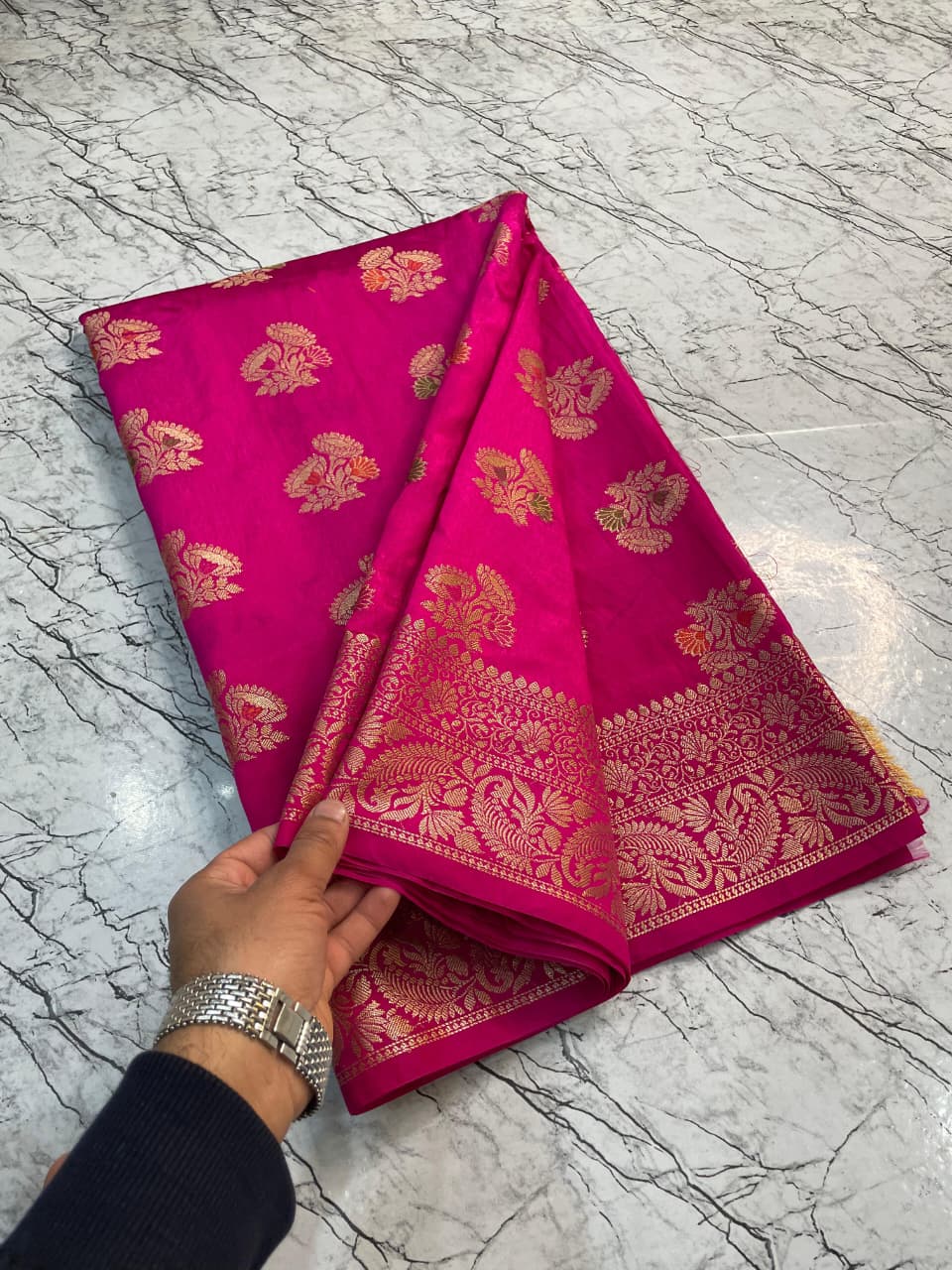 Premium Banarasi Raw mango Tilfi Woven Silk Saree