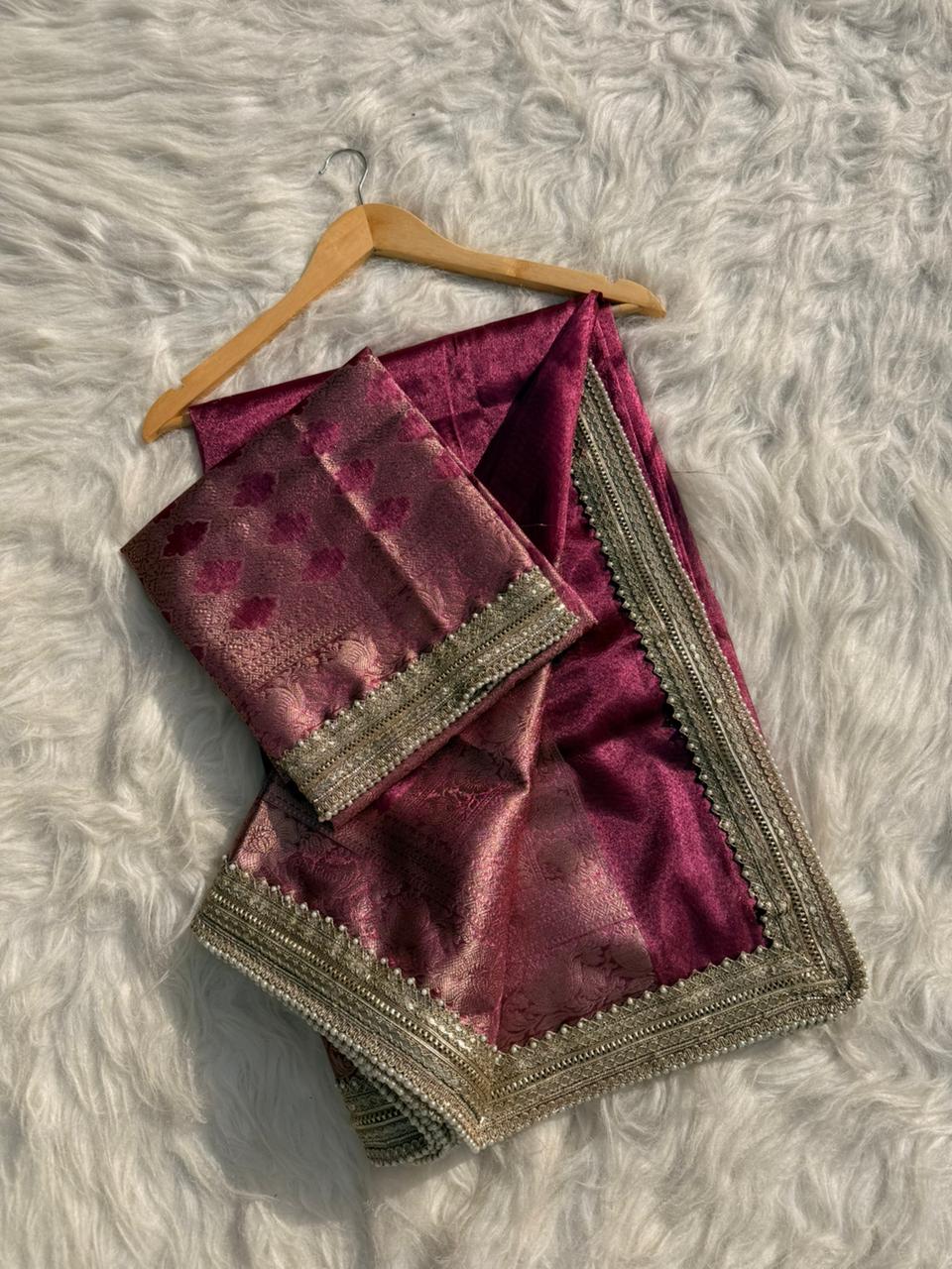 BEAUTIFUL BANARASI GLASS TISSUE SILK SOFT WOVEN LACE WORK SAREE