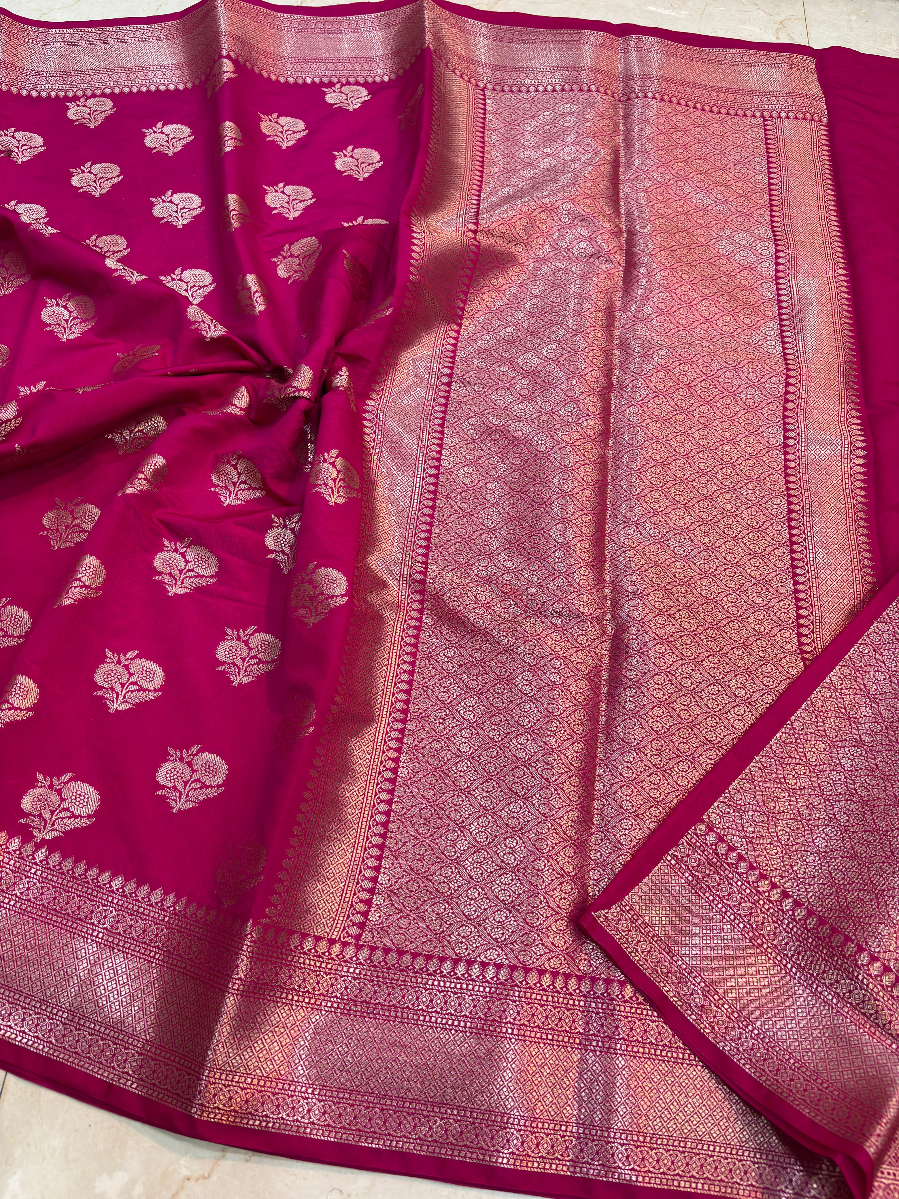 Elegant Raw Mango Silk Saree with Traditional Weaving