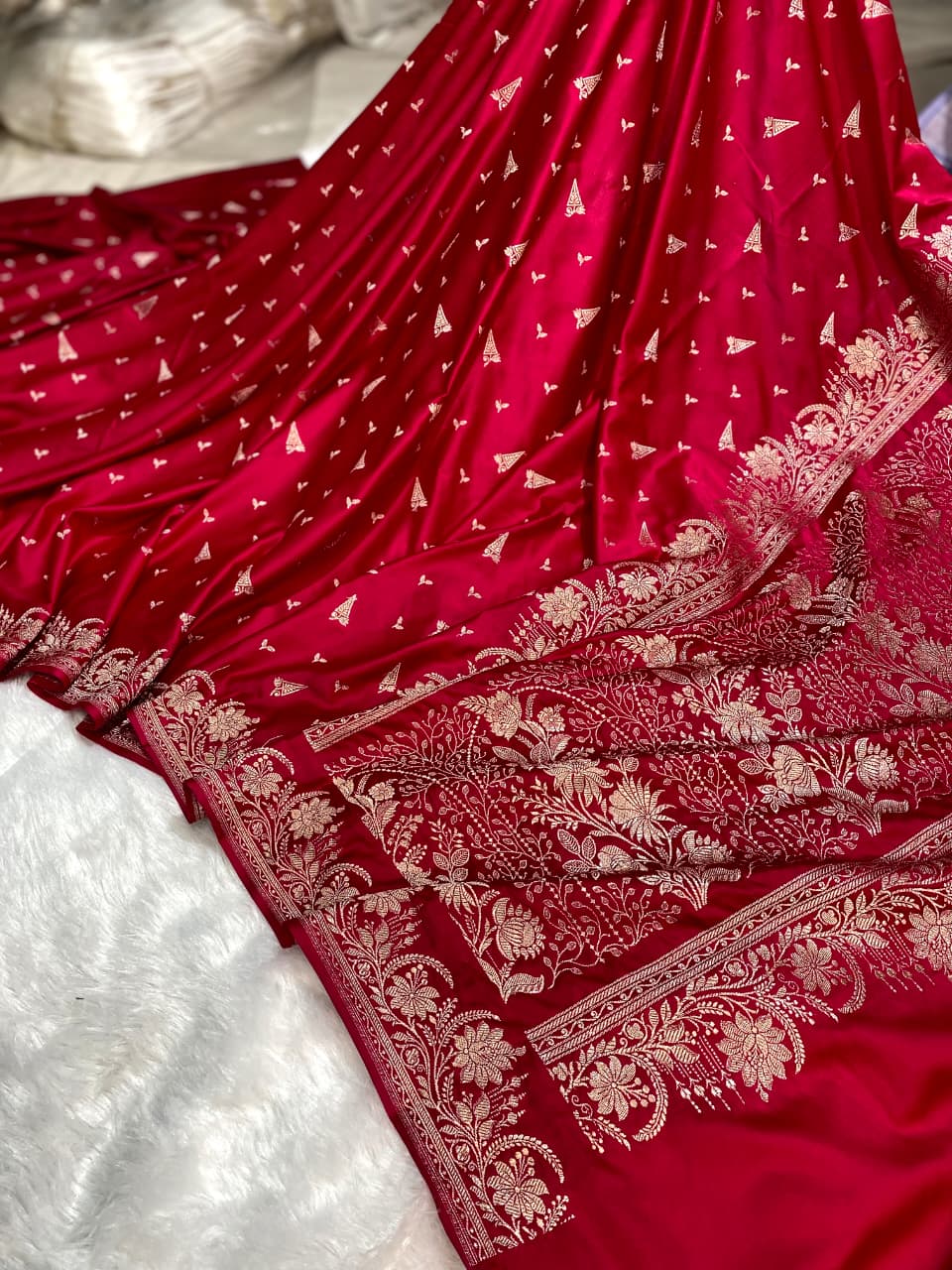 Banarasi Handloom 4 Ply Pure Mashru Silk Saree