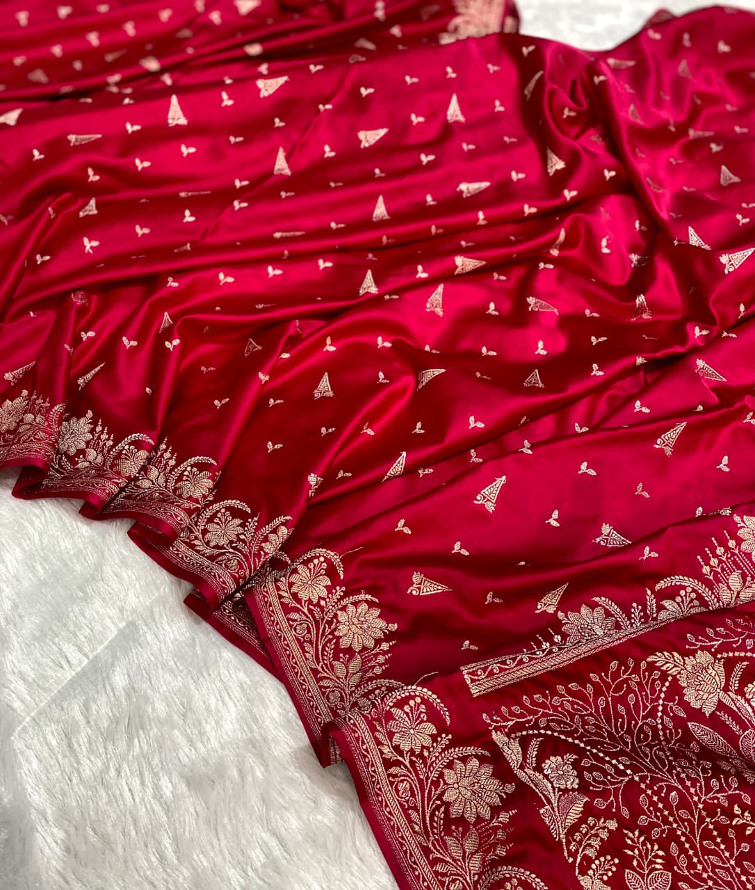 Banarasi Handloom 4 Ply Pure Mashru Silk Saree