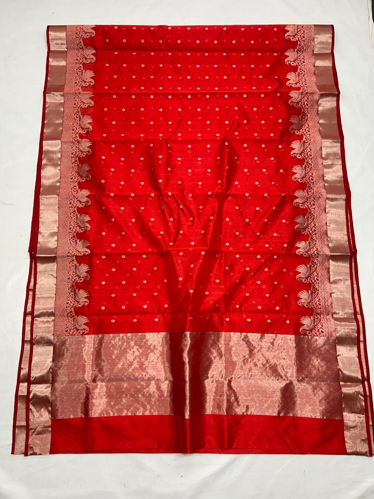 Elegance in Weave – Chanderi Handloom Saree with Ghani Butte Minakari