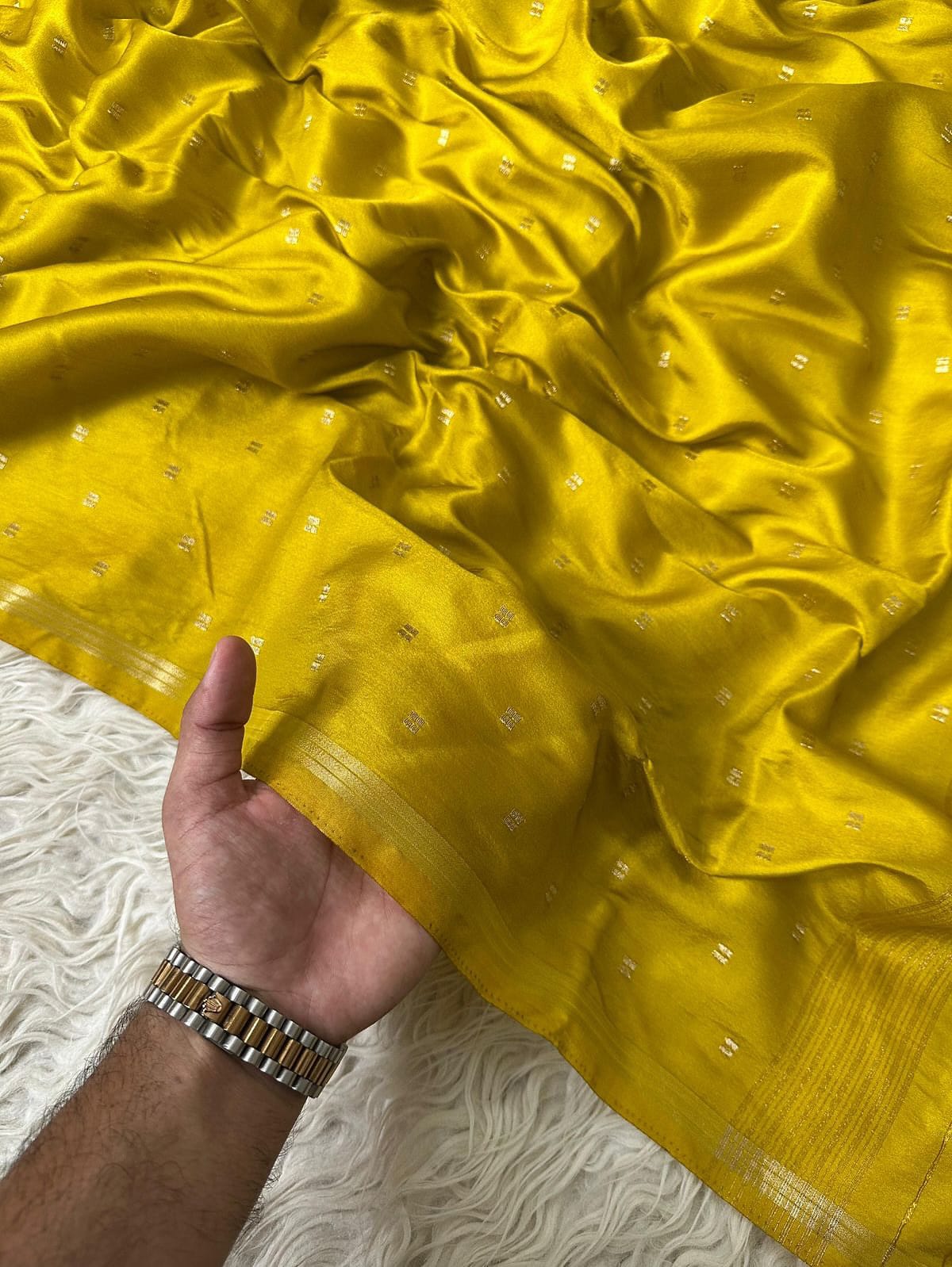 Daytime Elegance – Kota Viscose/Semi Silk Saree with Subtle Boota Design