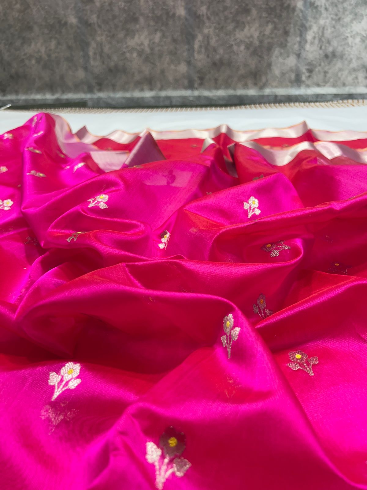Pattu Silk Meenakari Kadwa Butta Chanderi Handloom Saree with Resham Border & Taraz Palla