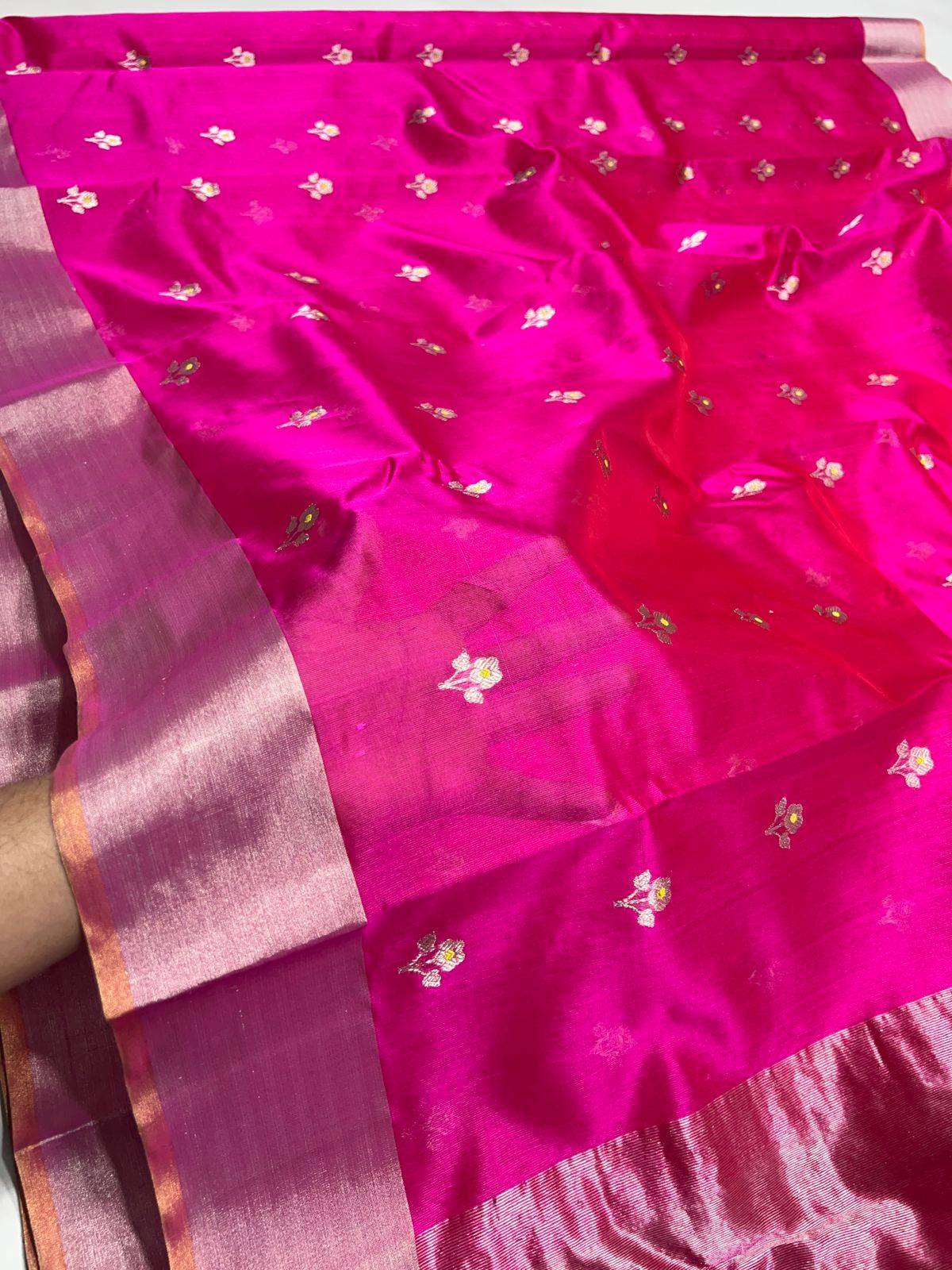 Pattu Silk Meenakari Kadwa Butta Chanderi Handloom Saree with Resham Border & Taraz Palla