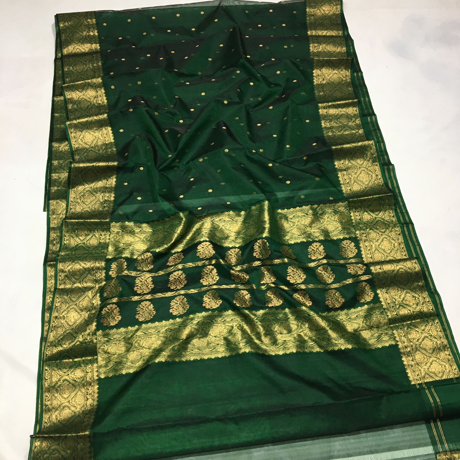 Chanderi Handloom Katan Silk Saree with All-Over Butte, Traditional Nakshi Border & Meenakari Jhad Palla