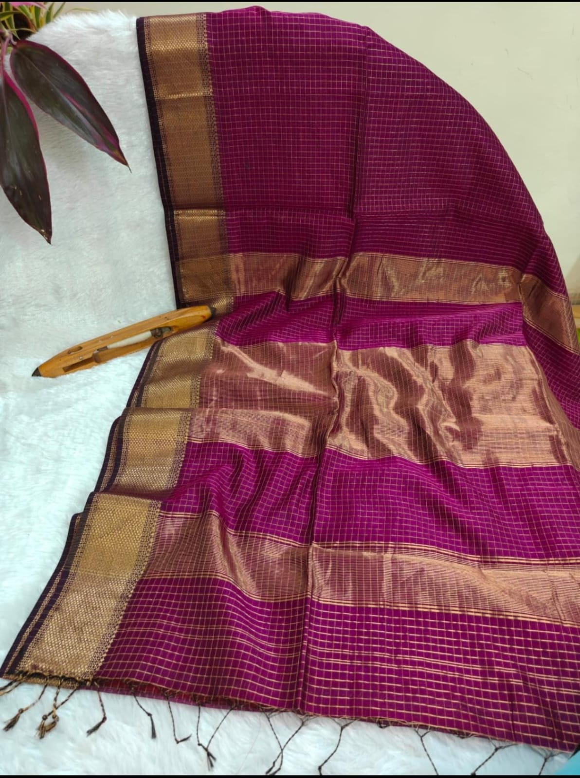 New Color Maheshwari Handloom Silk Saree with Cotton & Golden Jari Border