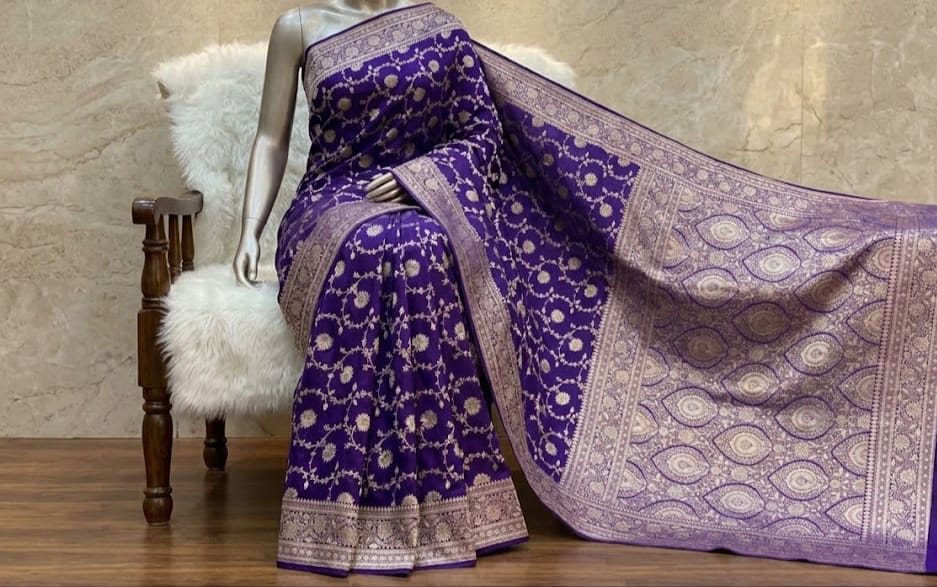 Premium Banarasi Handloom Mashru Silk Saree with Elegant Jaal Weaving