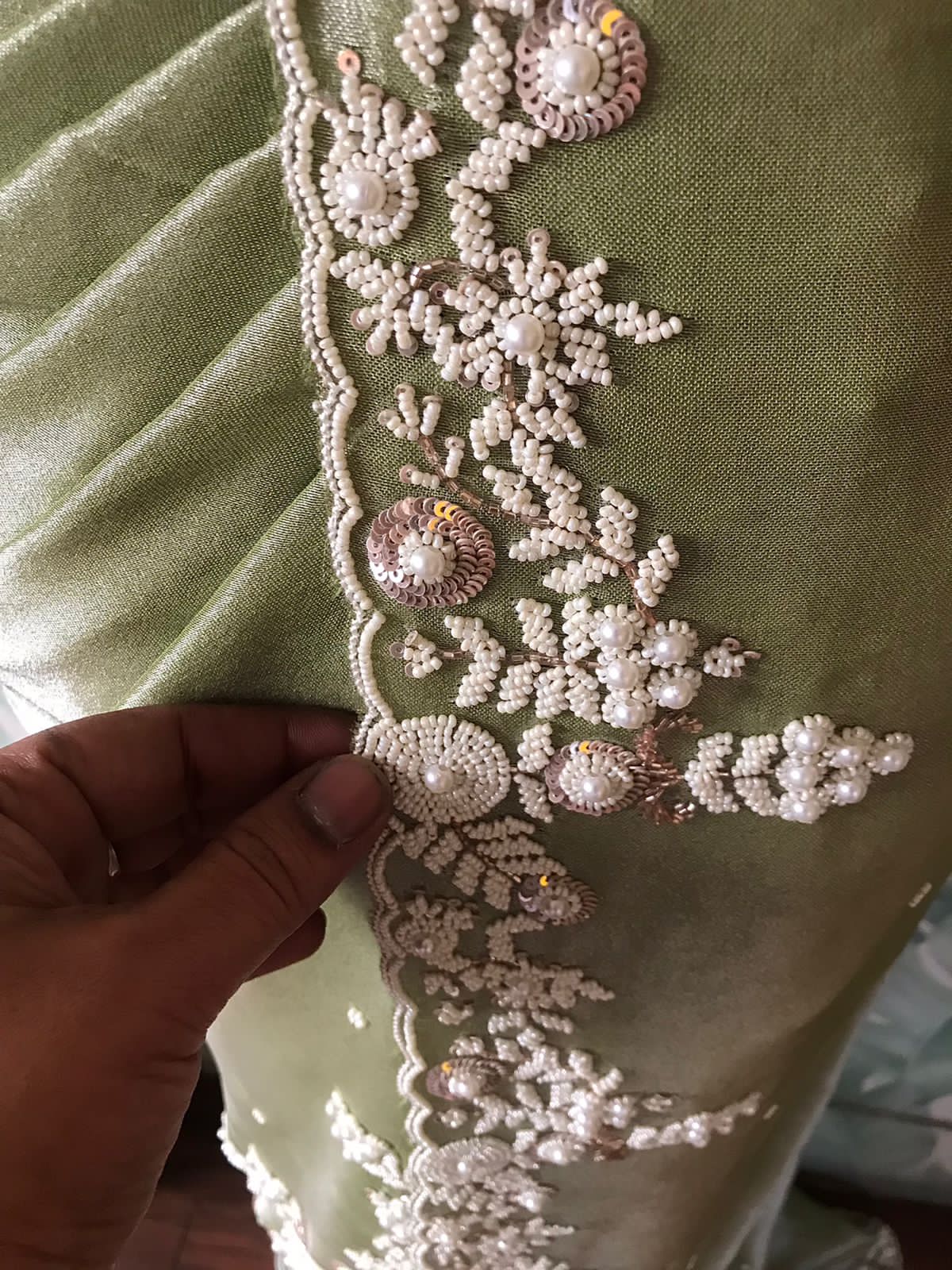 PISTACHIO GREEN KANCHIPURAM ZARI TISSUE SILK SAREE