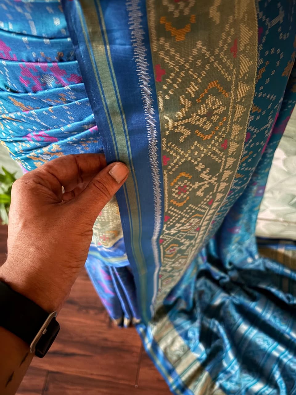 Premium Patan Patola Silk Saree with Intricate Multicoloured Weaving & Signature Patola Motifs