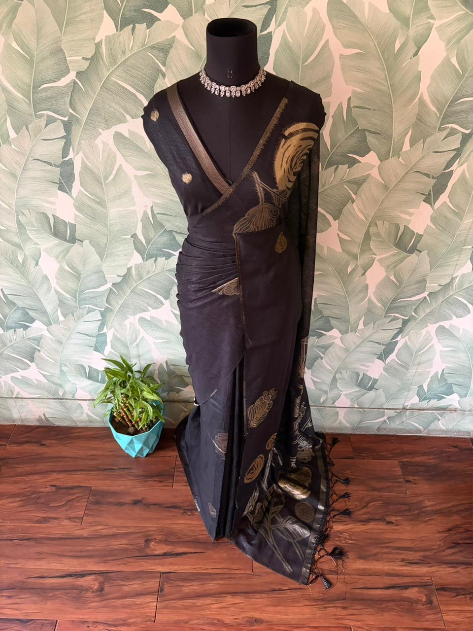 Premium quality soft semi tussar silk saree with gorgeous golden roses zari weaving & zari weaving motis