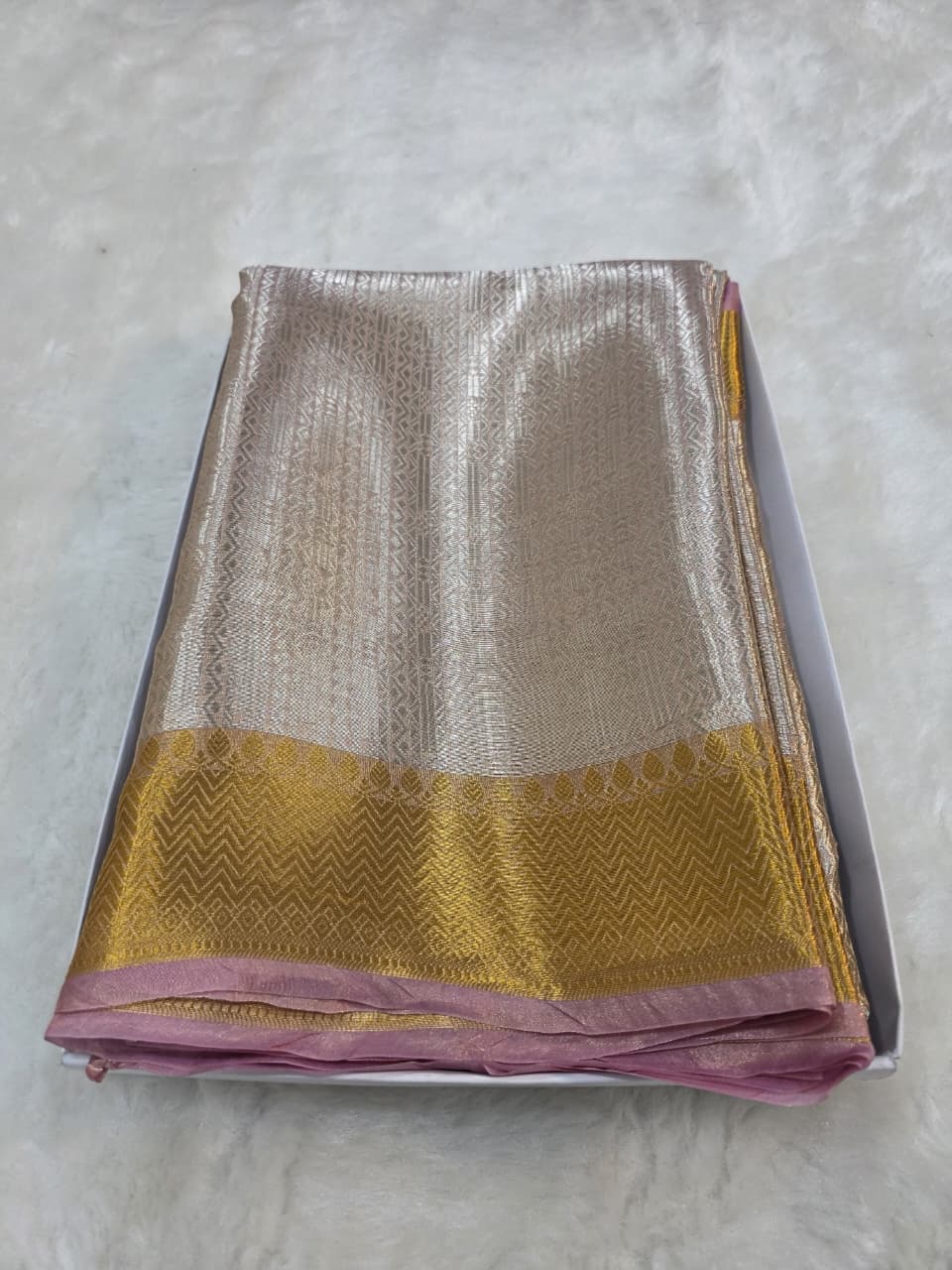 BANARASI PURE TISSUE BROCADE HANDLOOM WOVEN BEAUTIFUL SAREES