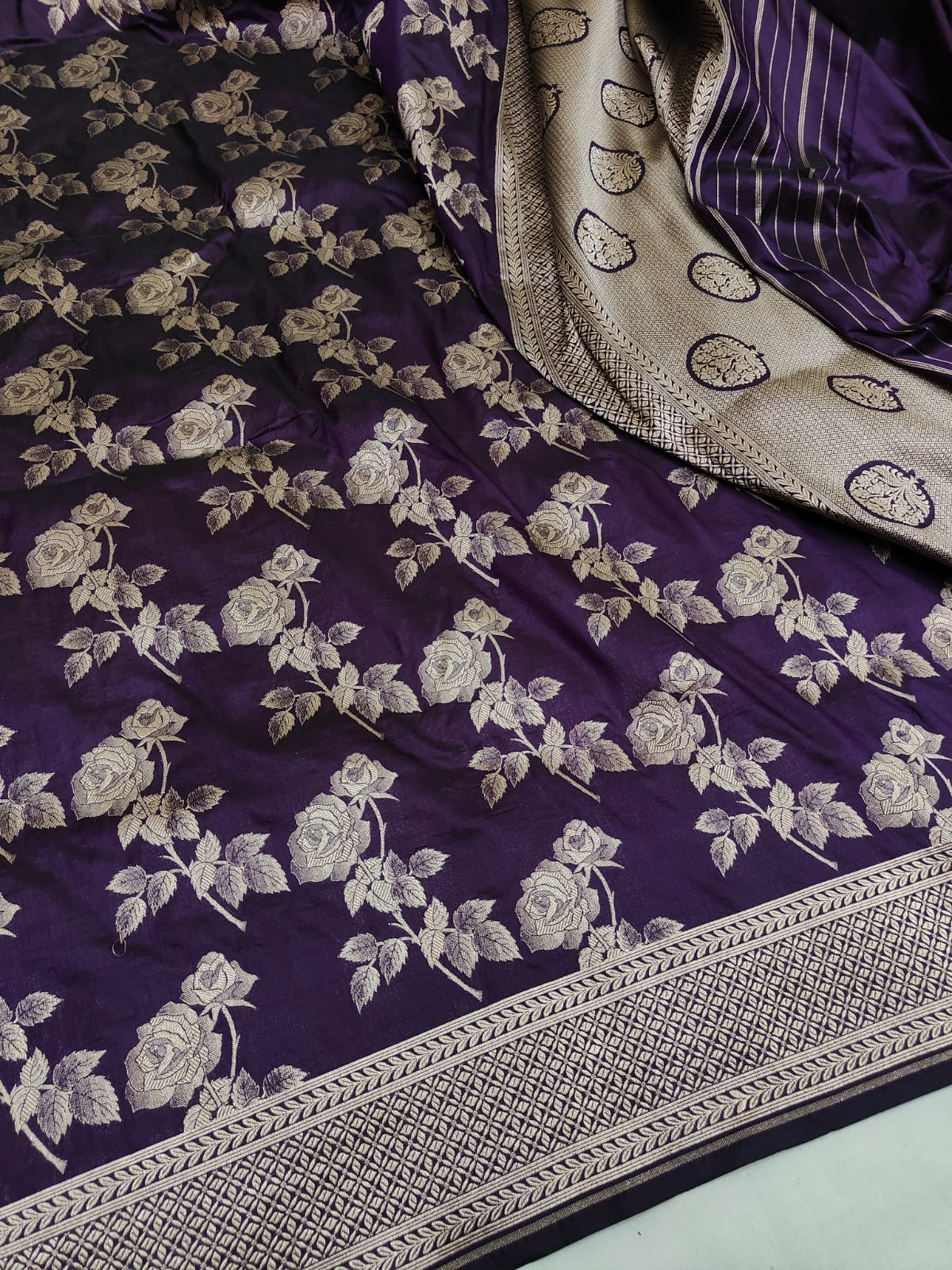 BANARASI PURE KATAN SILK HANDLOOM  WOVEN BEAUTIFUL SAREE
