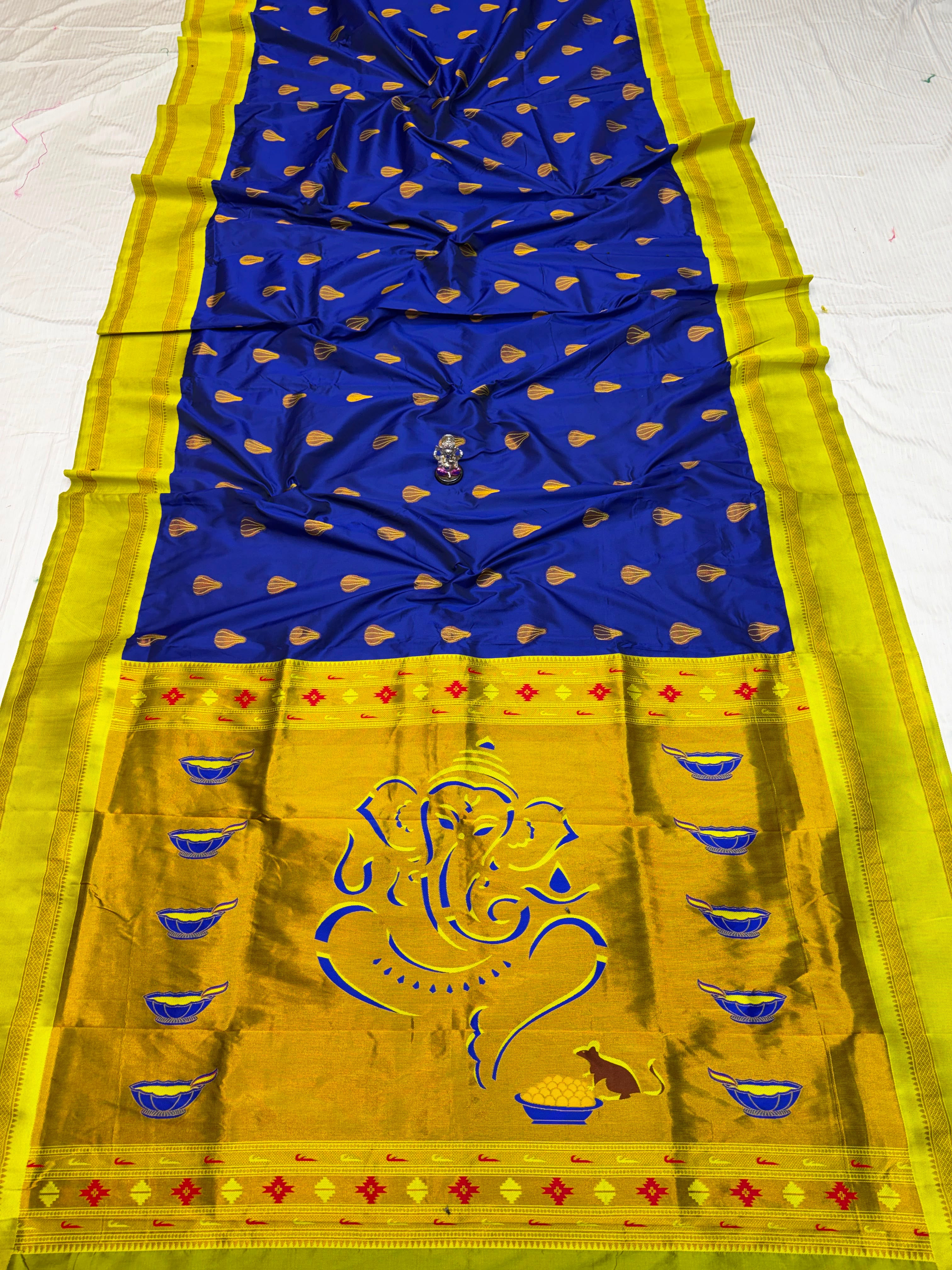 Shree Modak Paithani Premium Katan Silk Navy Blue Golden Saree with all-over zari Modak butti and contrast zari border blouse piece