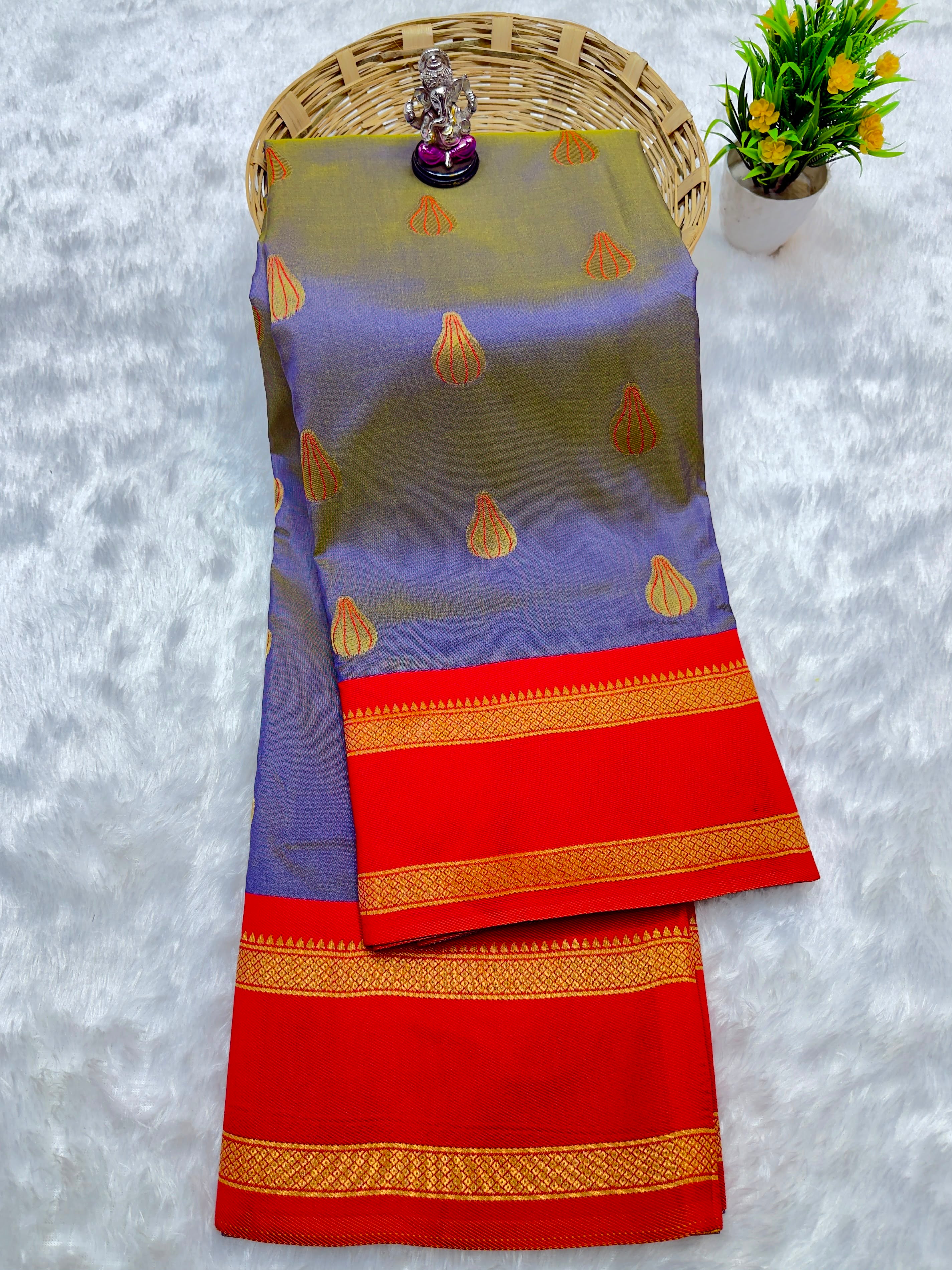 Shree Modak Paithani Premium Katan Silk Saree with all-over zari Modak butti and contrast zari border blouse piece