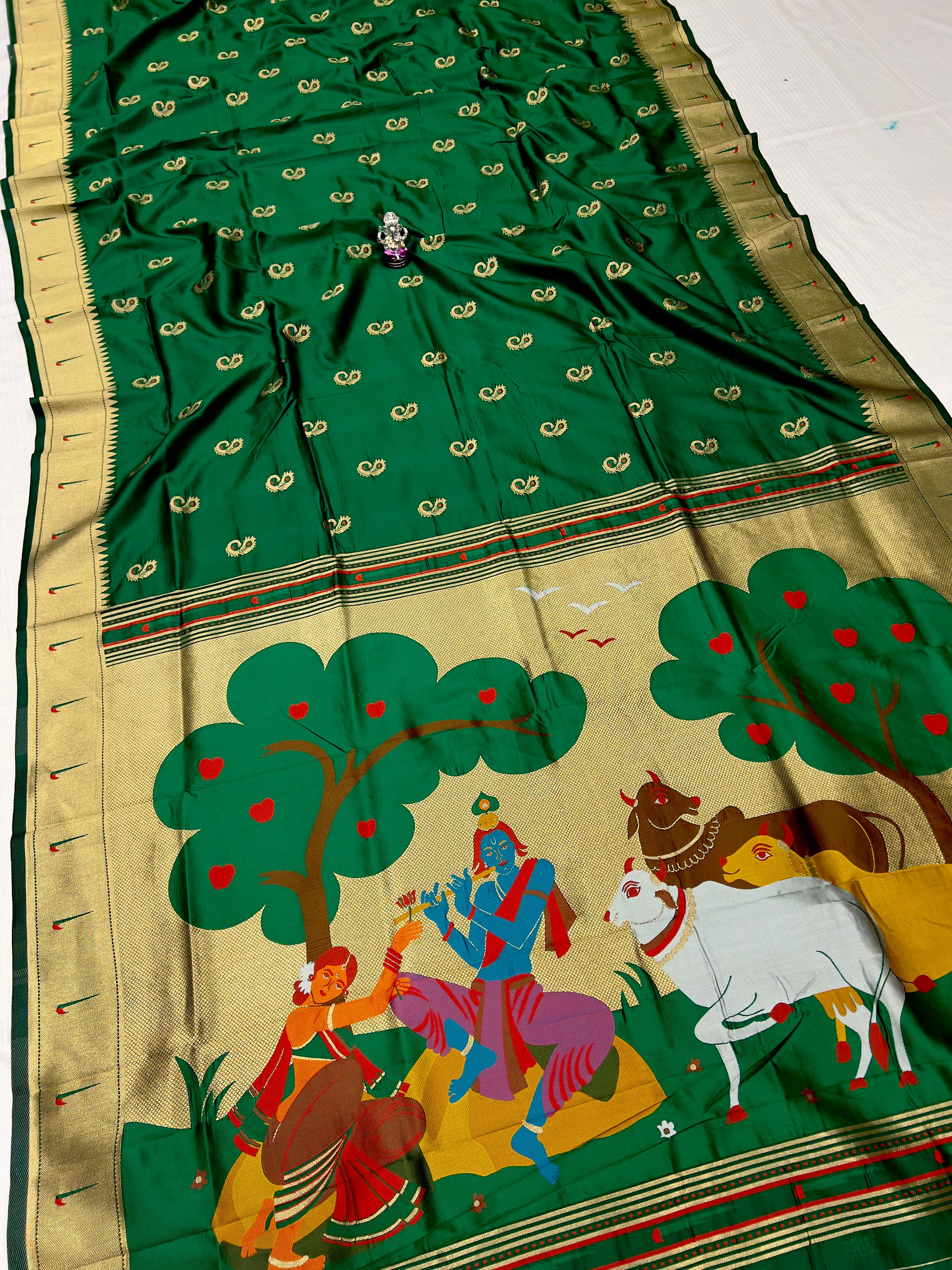 Radha Krishna Muniyaa Border Paithani Green Saree