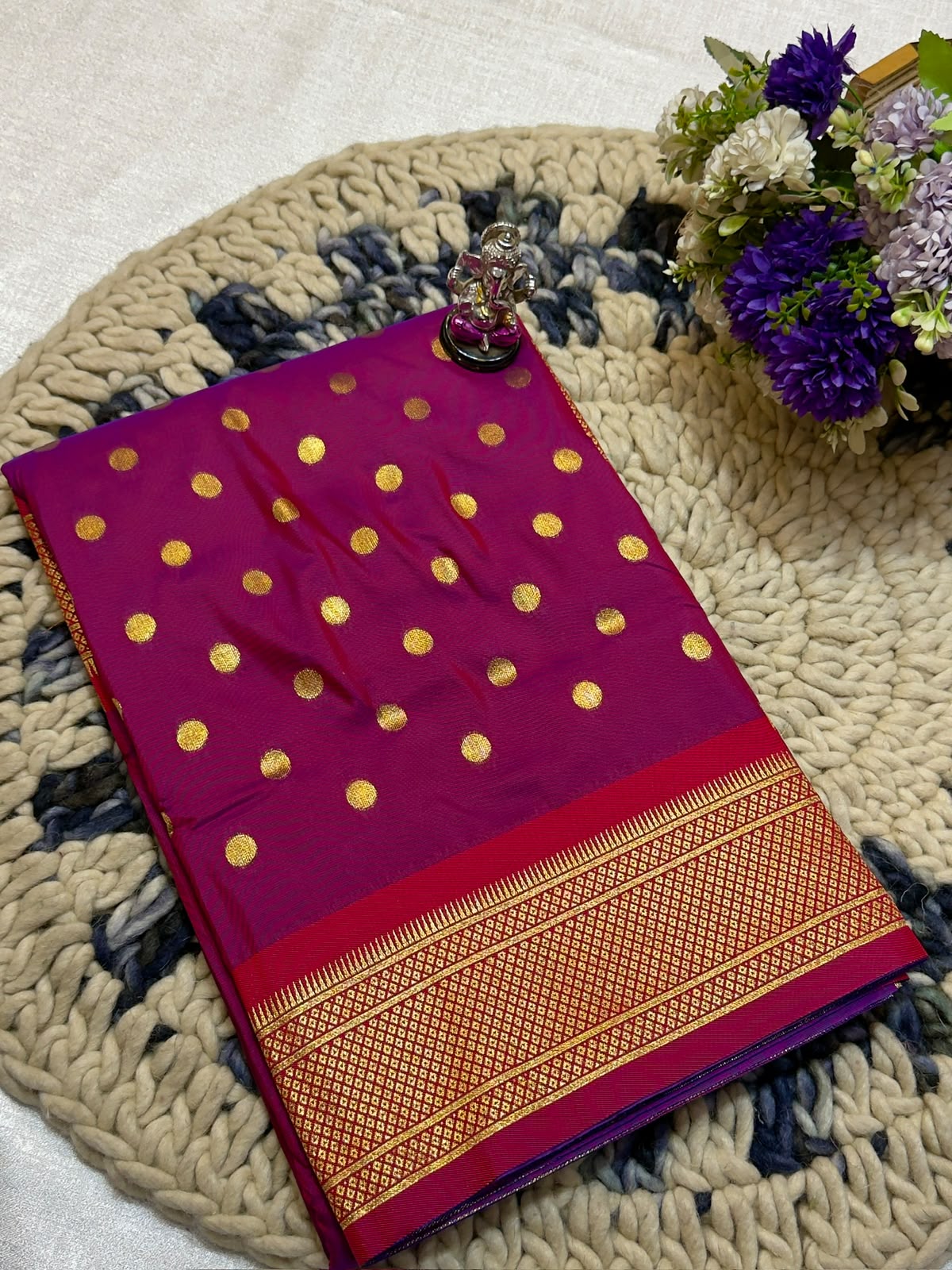 Kajal Kalanjali Paithani premium Tana silk saree with allover zari butti and rich zari pallu.