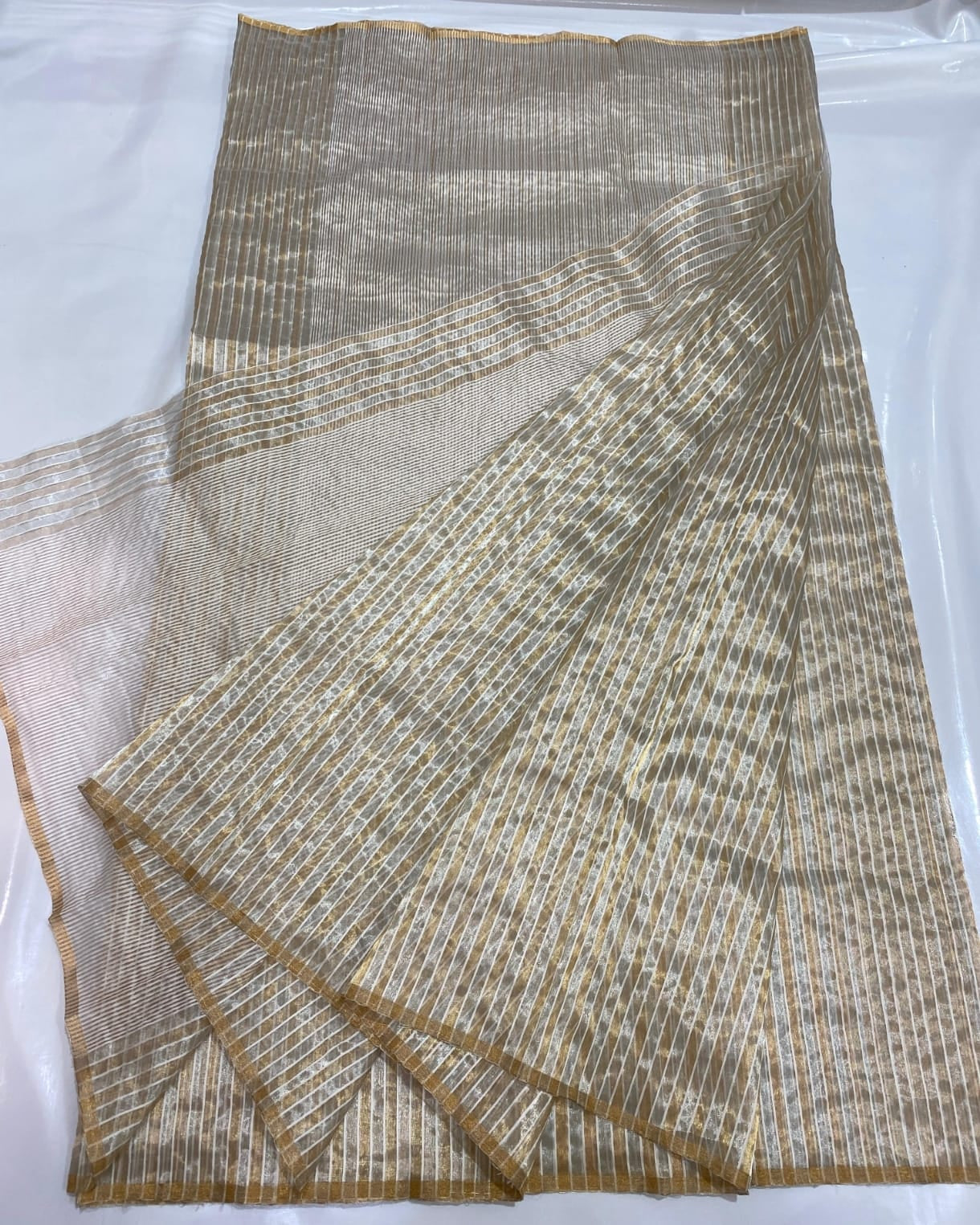 Chanderi Handloom Tishu Silk Saree With Blouse