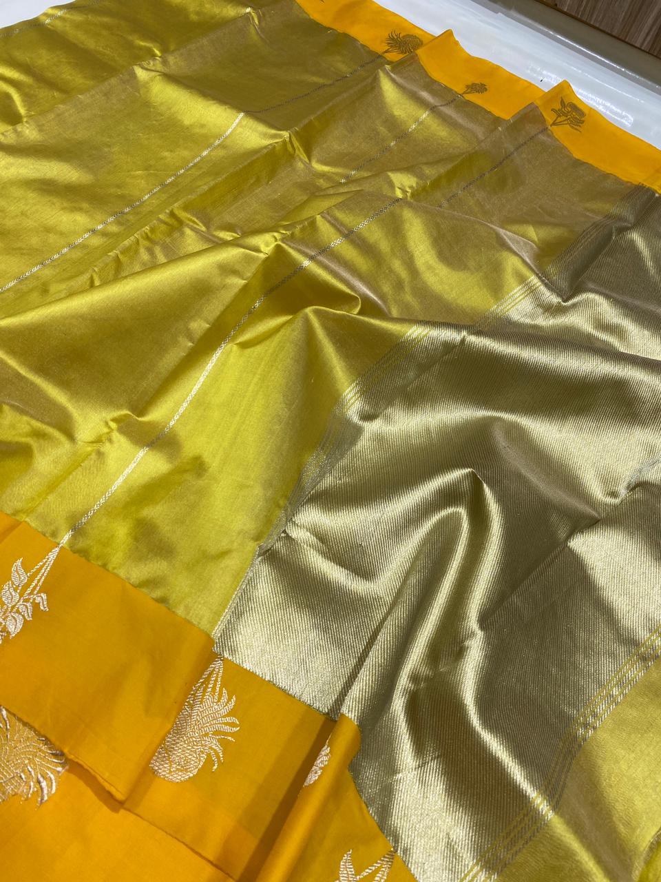 Chanderi Handloom Pattu Tissue Silk Saree With Blouse