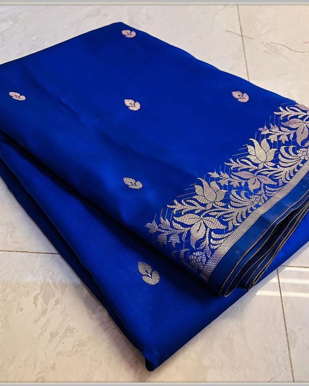 Beautiful Banarasi Semi Mashru Silk Woven Premium Quality Saree with Golden Zari Butti, Floral Zari Border, Rich Woven Pallu and Running Blouse Piece in Navy Blue