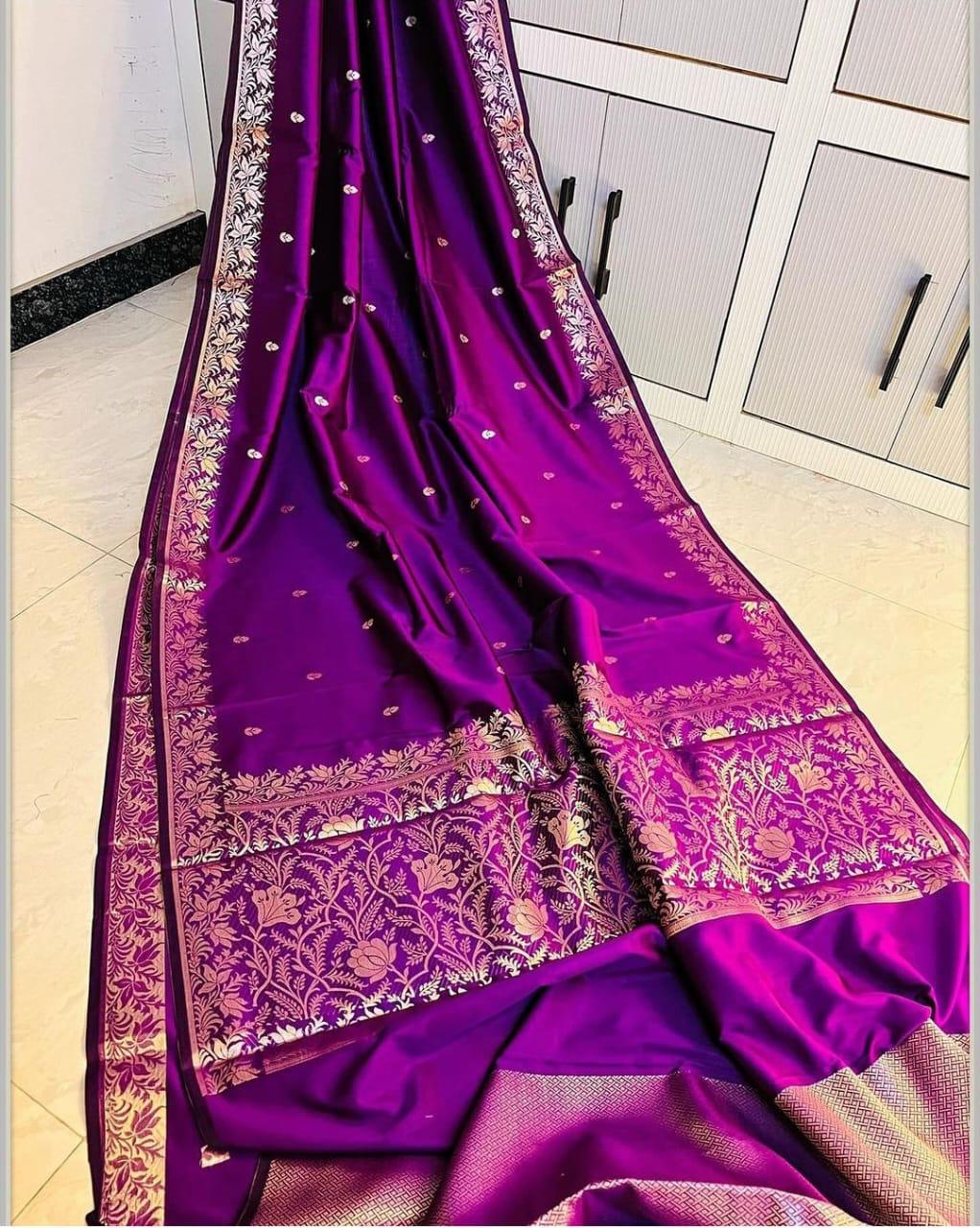 Beautiful Banarasi Semi Mashru Silk Woven Premium Quality Saree with Golden Zari Butti, Floral Zari Border, Rich Woven Pallu and Running Blouse Piece in Purple Burgandy