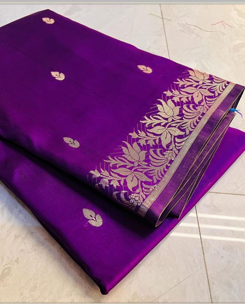 Beautiful Banarasi Semi Mashru Silk Woven Premium Quality Saree with Golden Zari Butti, Floral Zari Border, Rich Woven Pallu and Running Blouse Piece in Purple Burgandy
